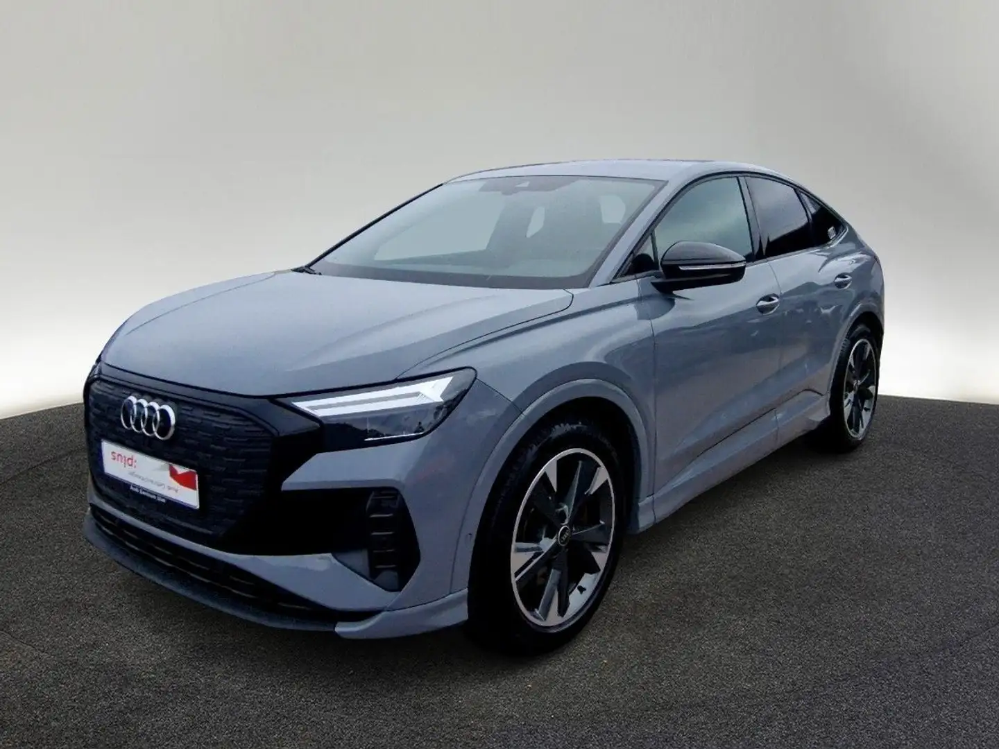 Audi Q4 e-tron 40 S line SONOS LED NAV+ KAM Grigio - 2