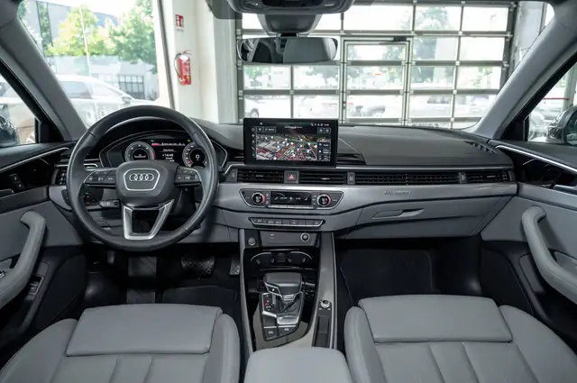 Audi A4 view 9