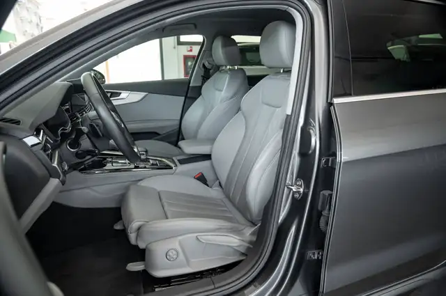 Audi A4 view 7