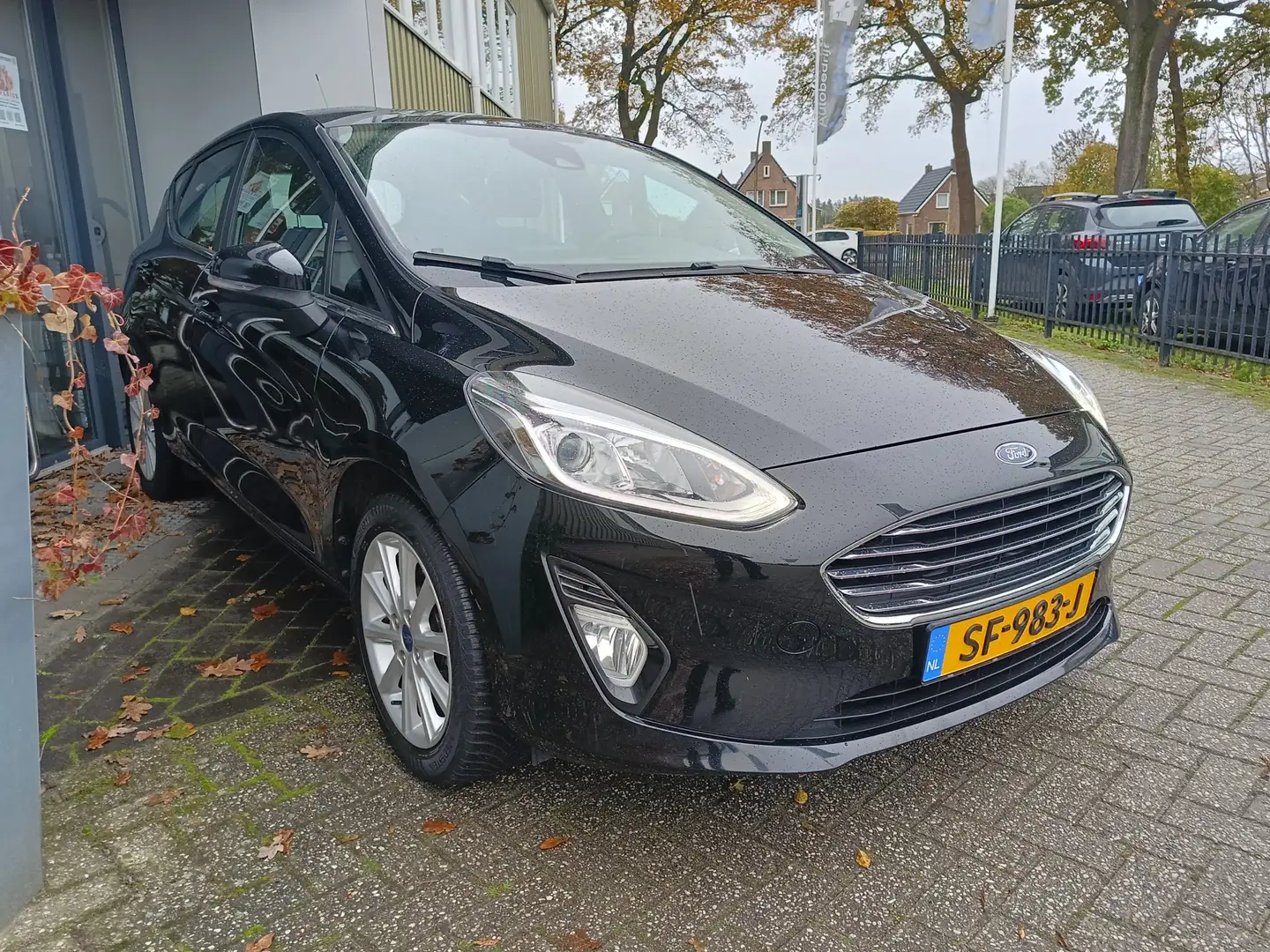 Ford Fiesta 1.0 EcoBoost Titanium | Airco | Cruise controle | Zwart - 2