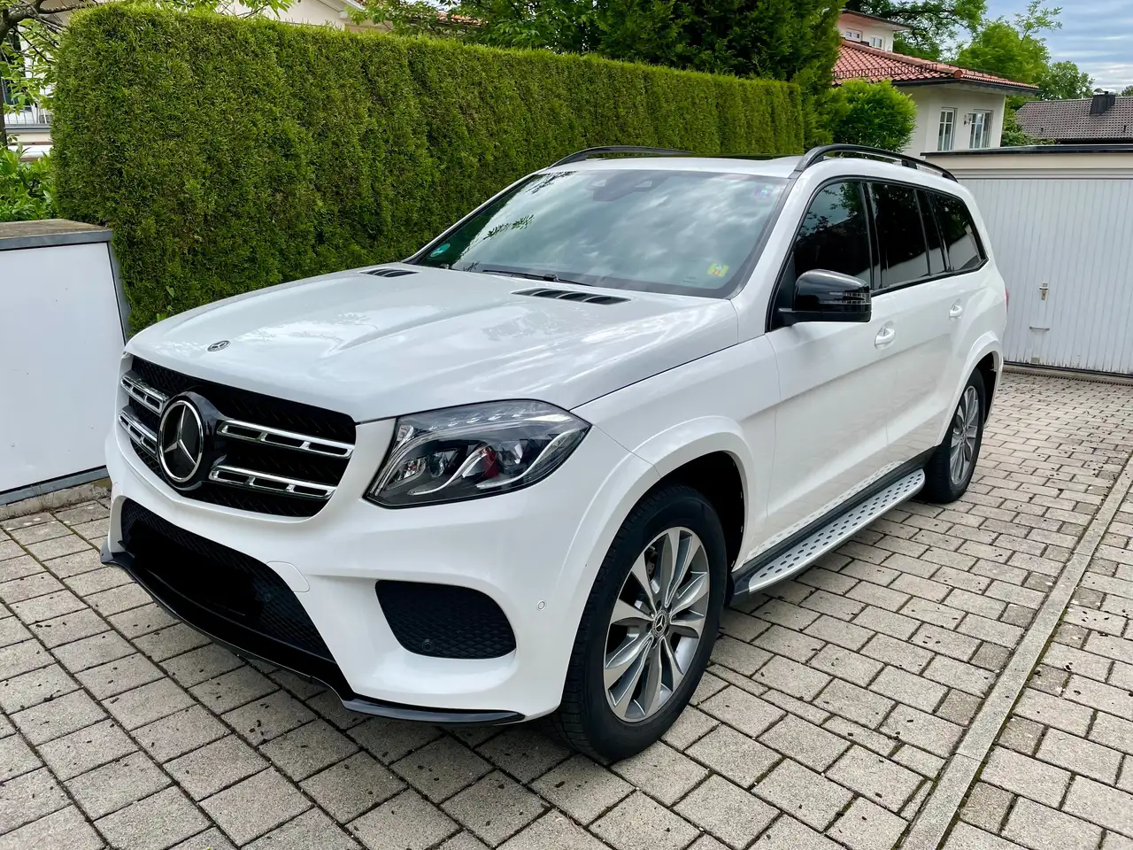 Mercedes-Benz GLS 400