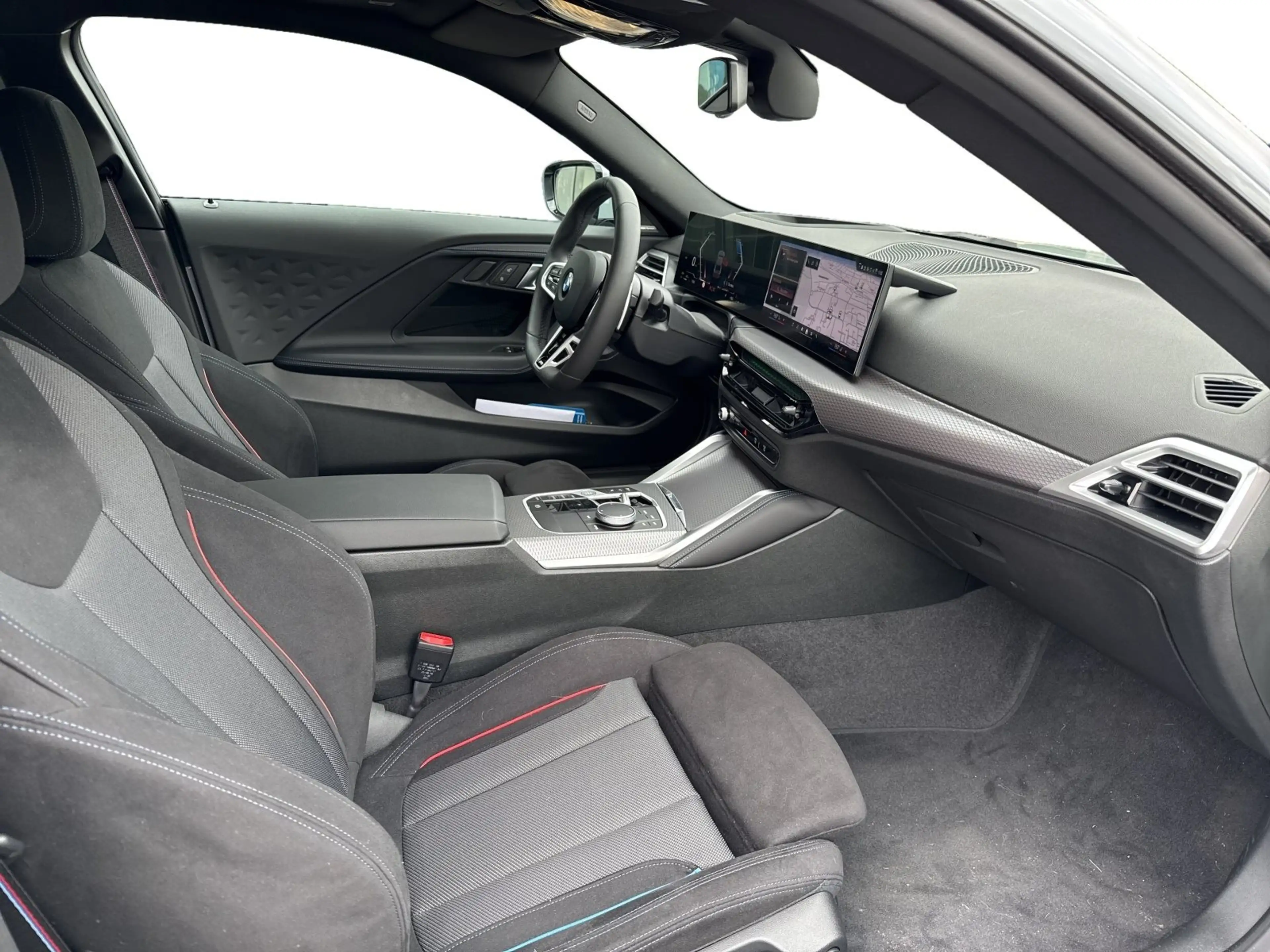 BMW 220 d 360° HEAD-UP RFK HIFI LORDOSE SPORTSITZE BT — photo 10