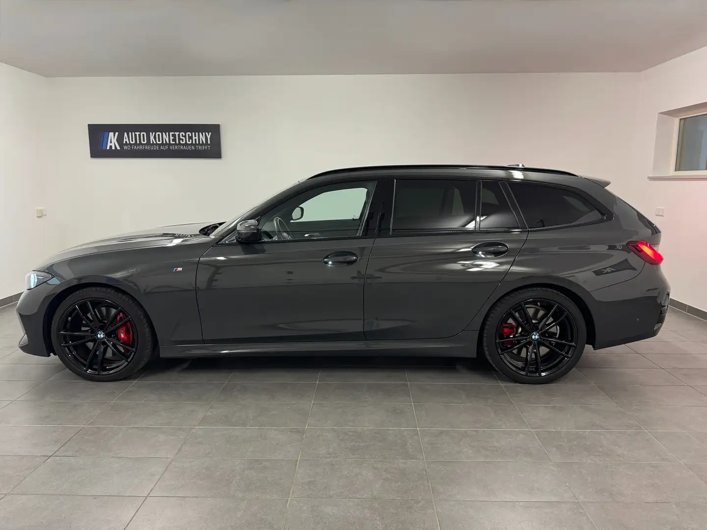 BMW 318 318d Touring - 1