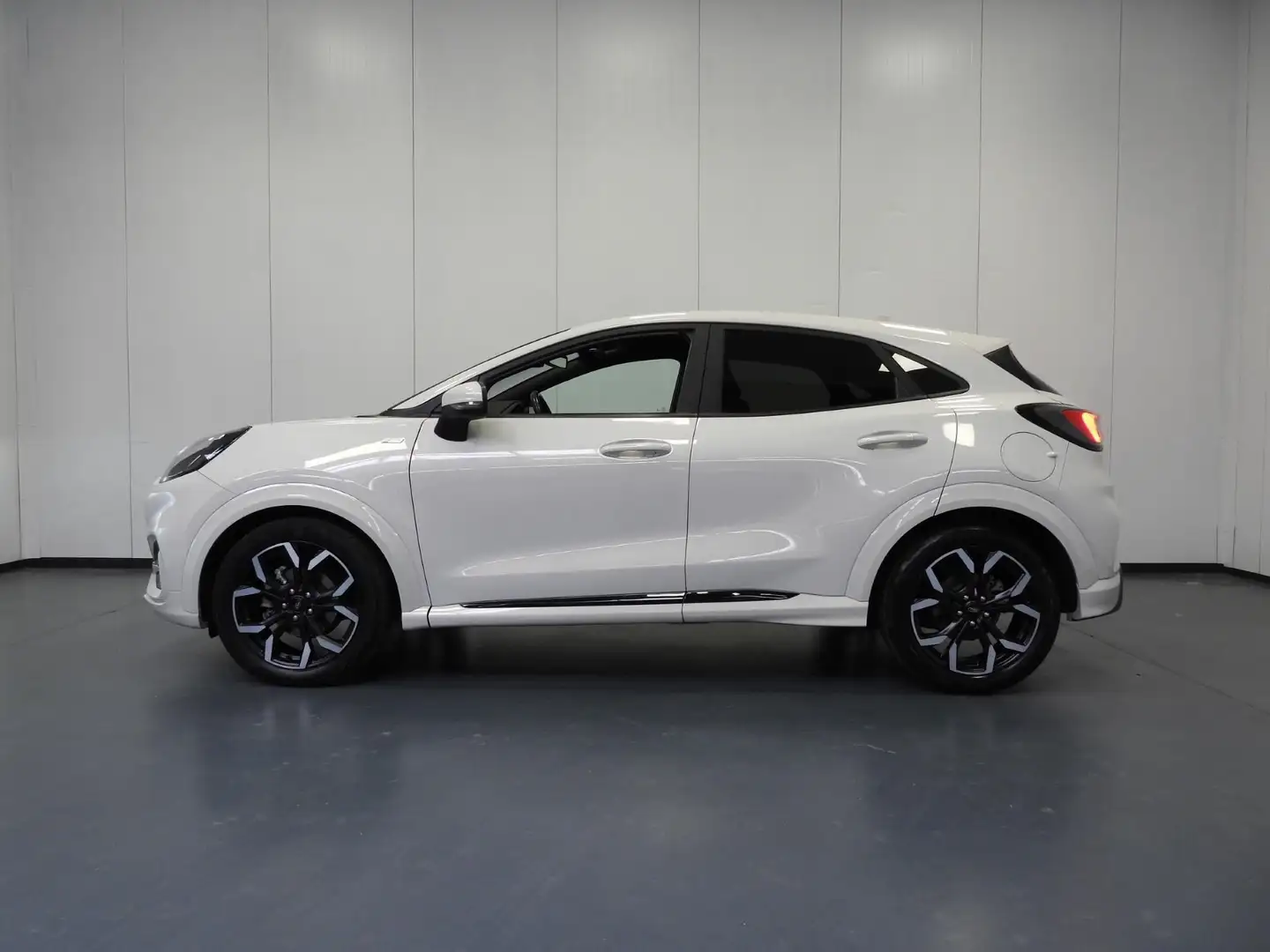 Ford Puma 1.0 EcoBoost Hybrid ST-Line X NAVI/CLIMA/TREKHAAK/ Wit - 2