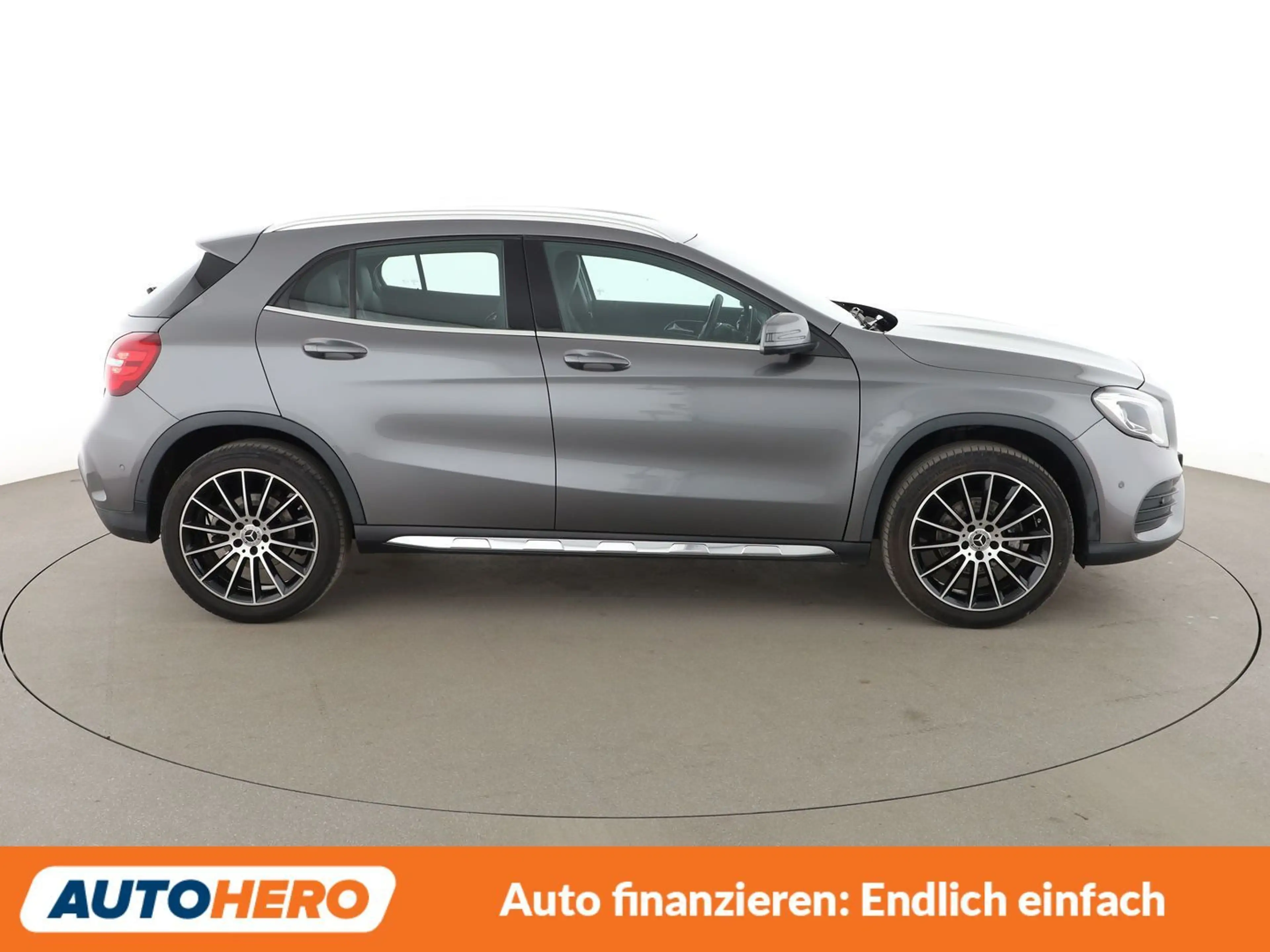 Mercedes-Benz GLA 180 GLA 180 AMG Line*NAVI*TEMPO*LED*PDC*SHZ* — photo 7