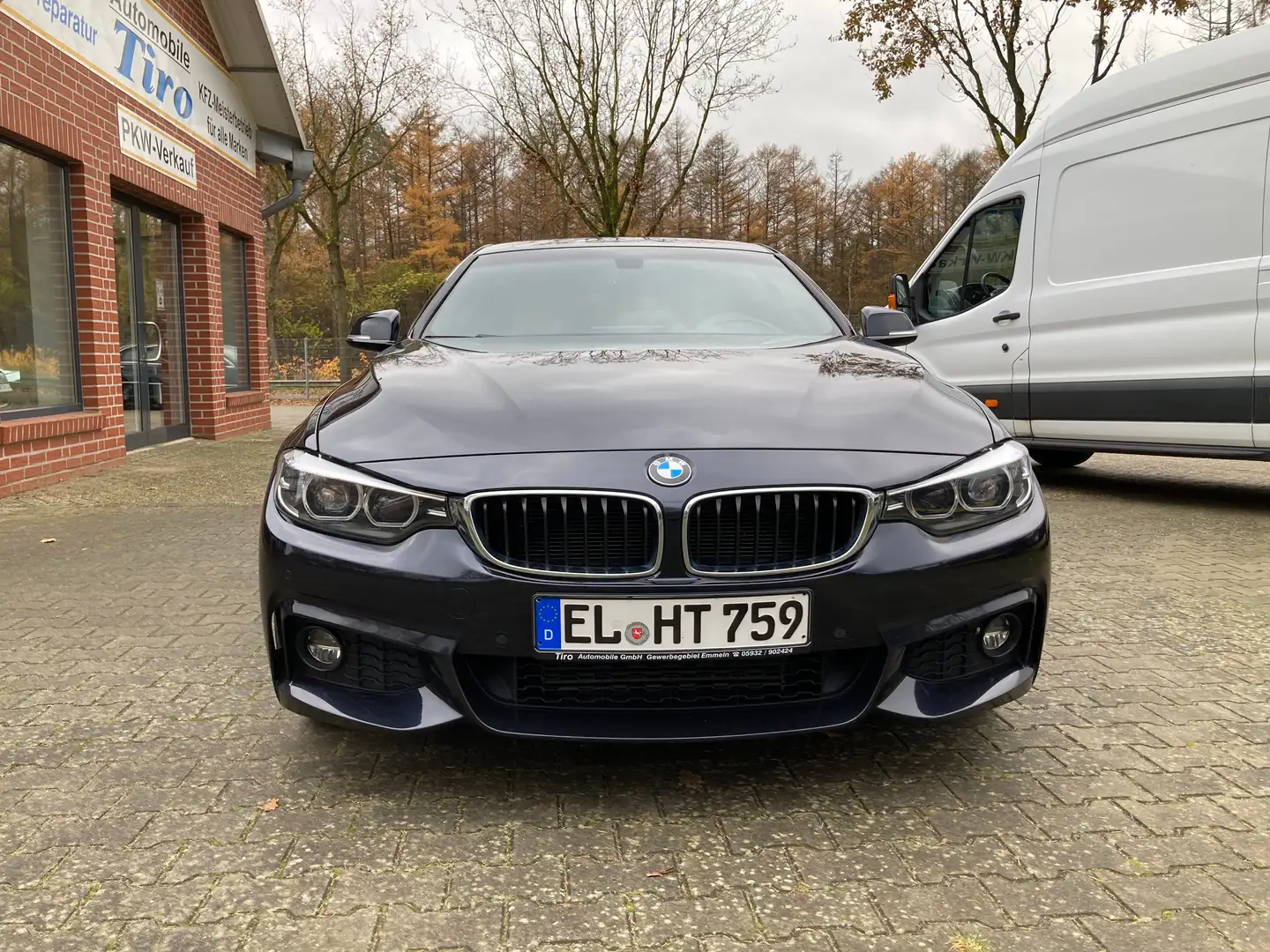 BMW 420 d M Sport Gran Coupe (F36), Navi, Leder, el. AHK Schwarz - 2