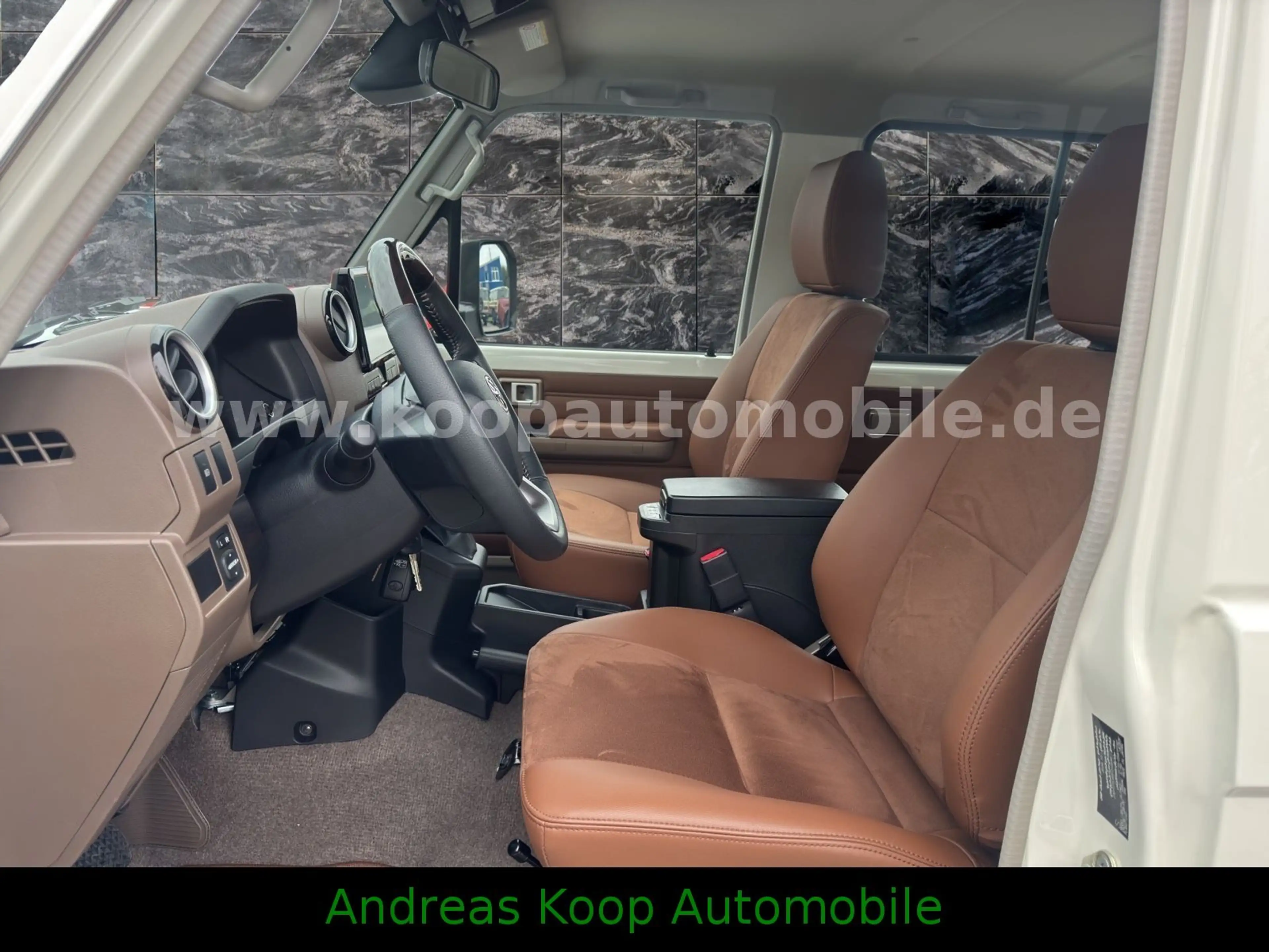 Toyota Land Cruiser GRJ 71 LX-Z Autom LED Leder SOFORT — photo 12