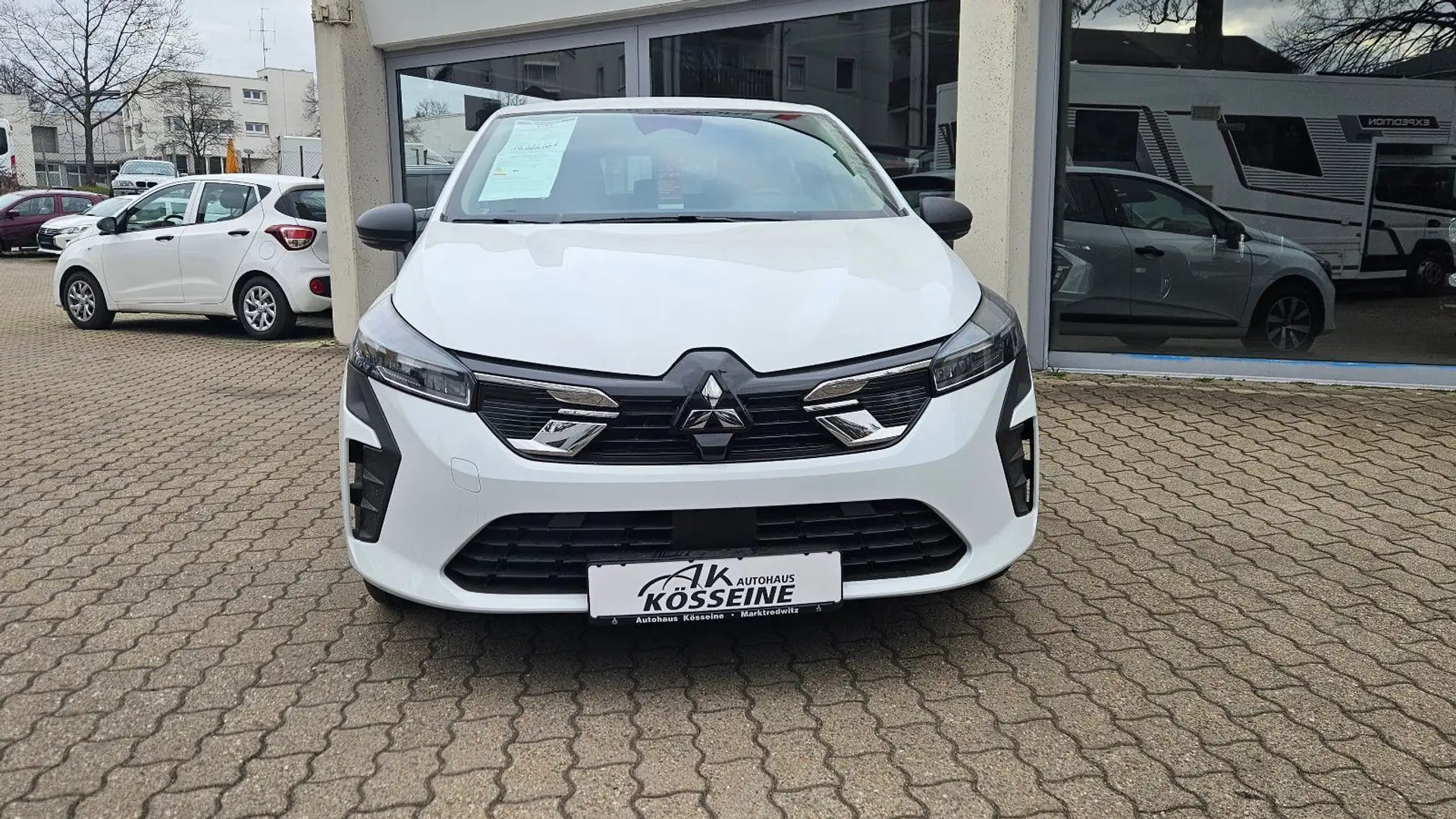 Mitsubishi Colt BASIS 1.0 Benziner 5-Gang, Klima , PDC Bílá - 2