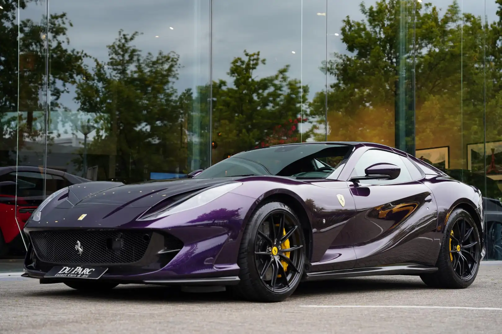 Ferrari 812 GTS 6.5 V12 HELE Viola Hong Kong Carbon Lifting Violett - 2