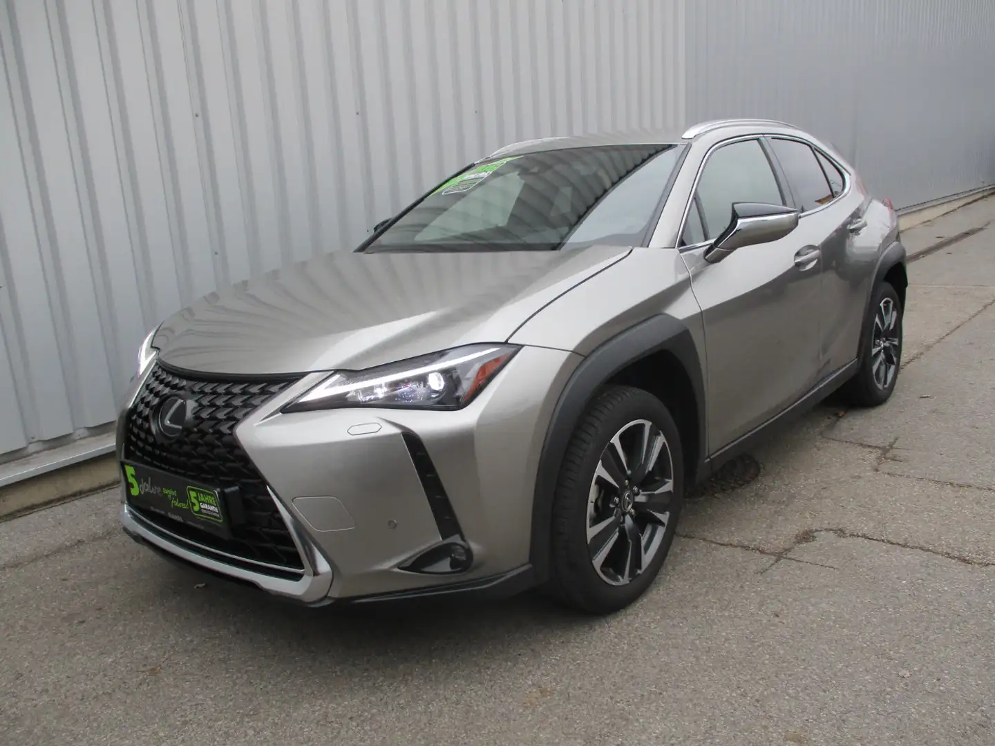 Lexus UX 250h Style Edition 1.4kWh Aut. Silber - 2