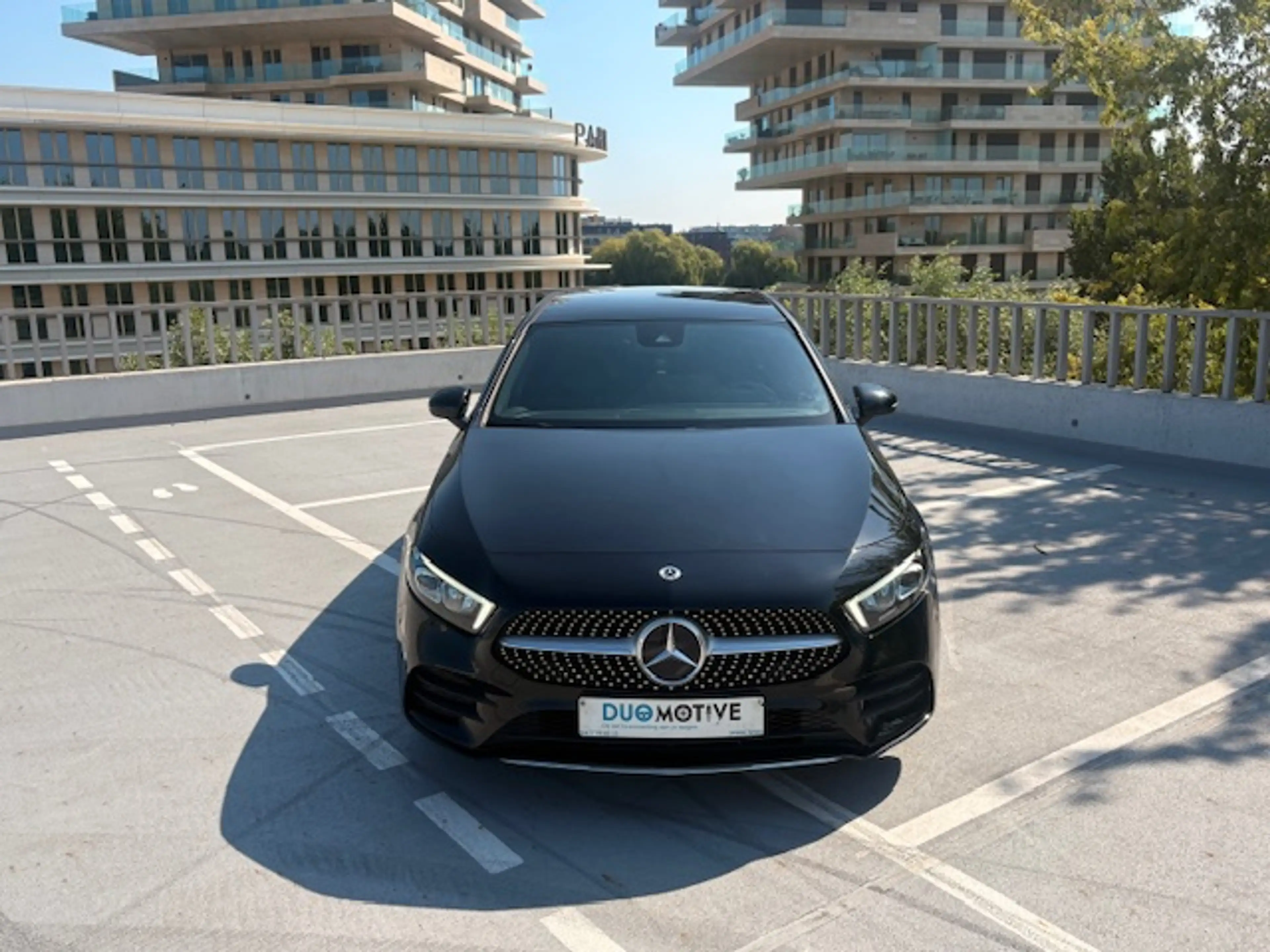 Mercedes-Benz A 200 A 200 AMG Line // Pano Dak // CarPlay // Camera // Sport Zetelen... 25995€ btw inclusief — photo 3