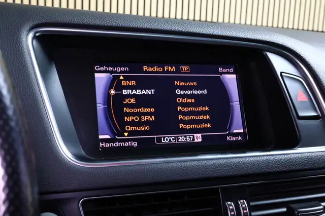 Audi Q5 view 26