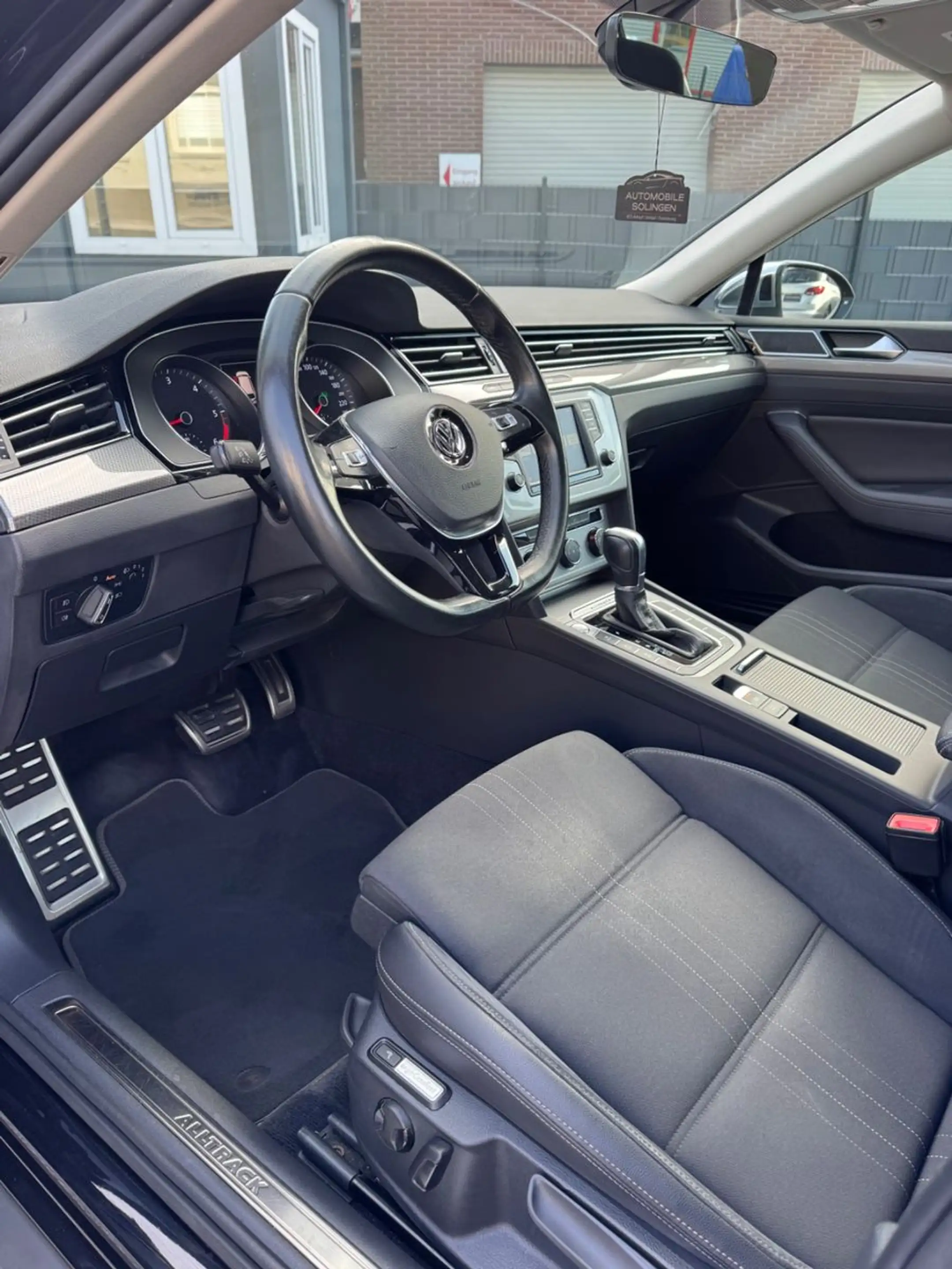 Volkswagen Passat Variant Alltrack 4Motion AUT+WKR+NAV+AHK+ — photo 8