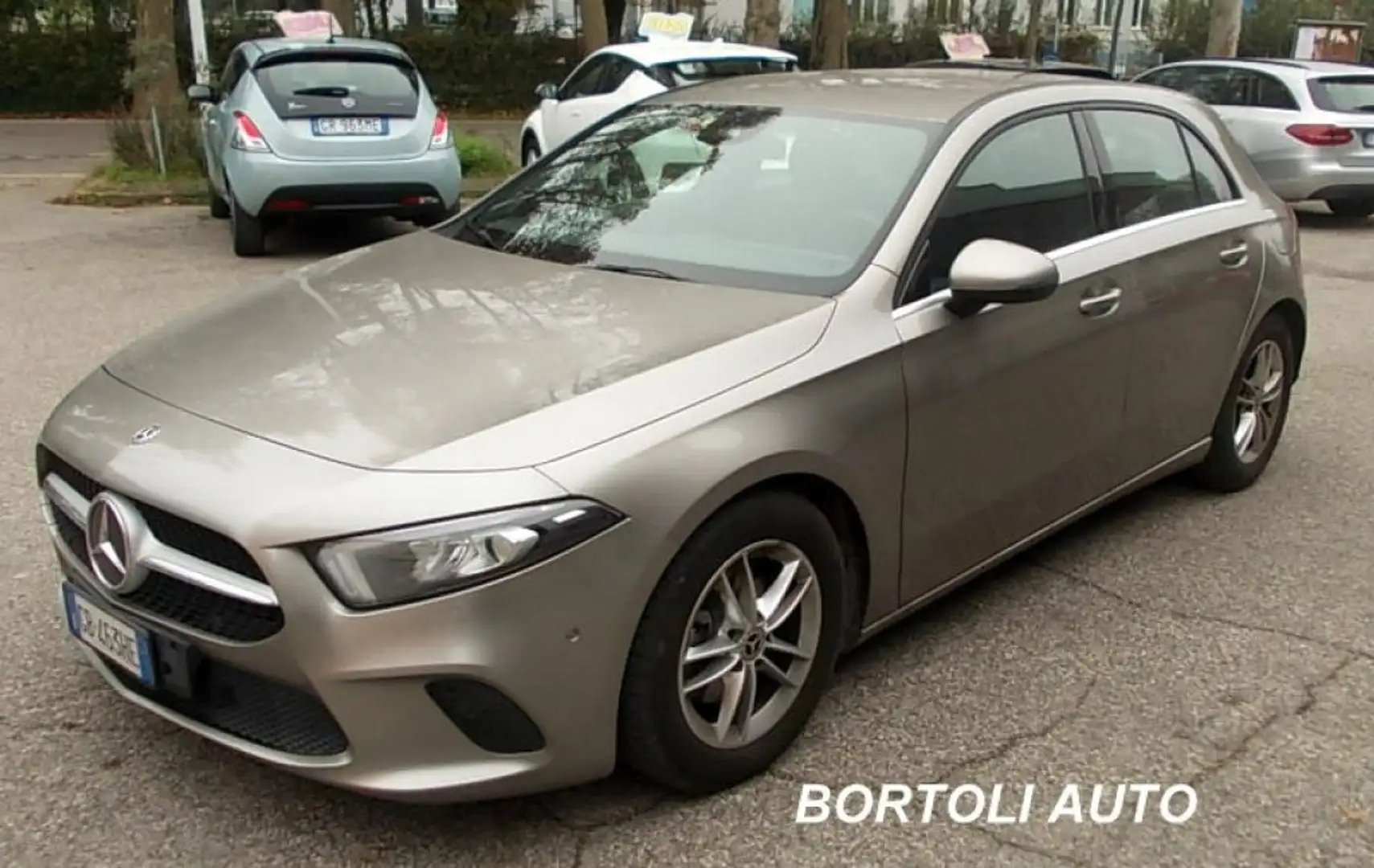 Mercedes-Benz A 180 d  38.000 KM AUTOMATICA BUSINESS EXTRA FULL Grau - 1