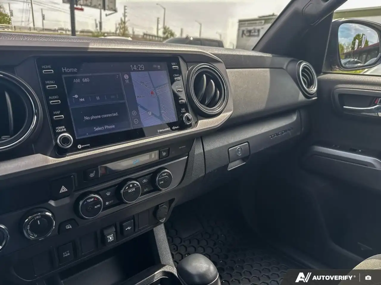 Toyota Tacoma снимка Toyota Tacoma