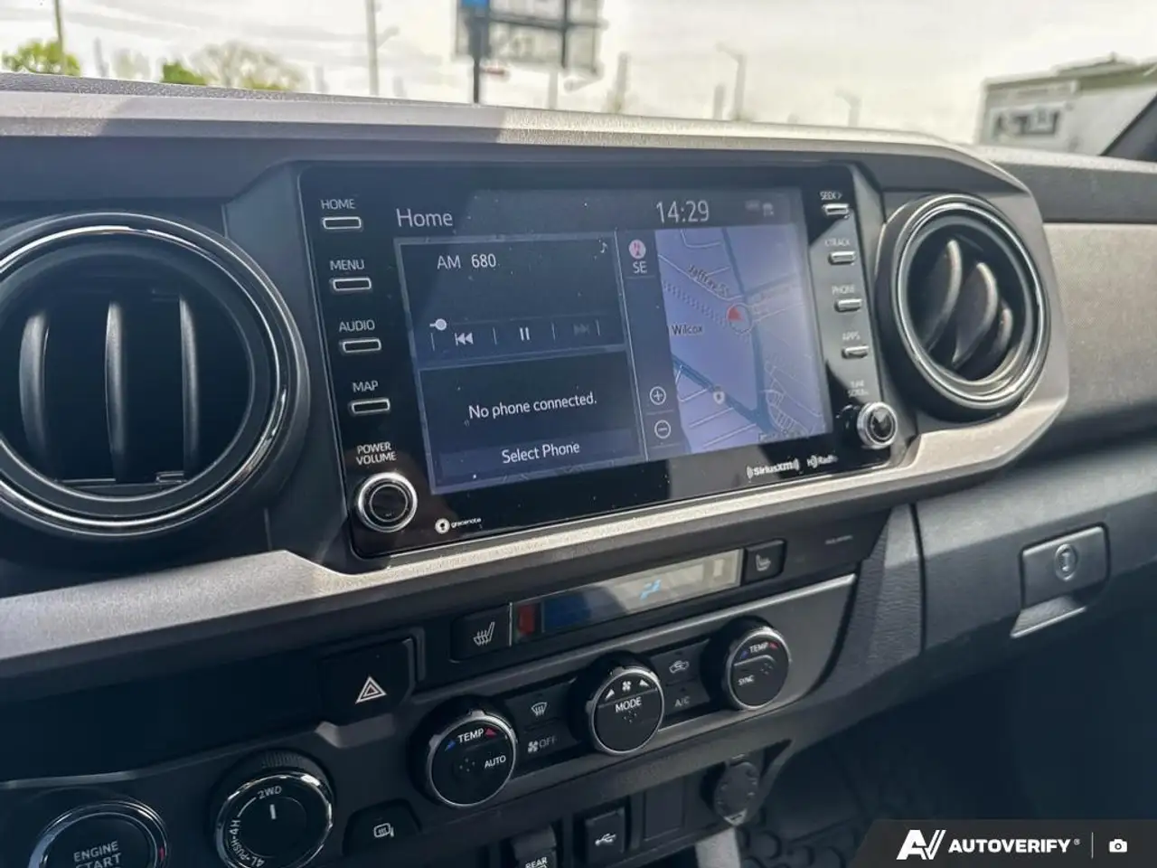 Toyota Tacoma снимка Toyota Tacoma