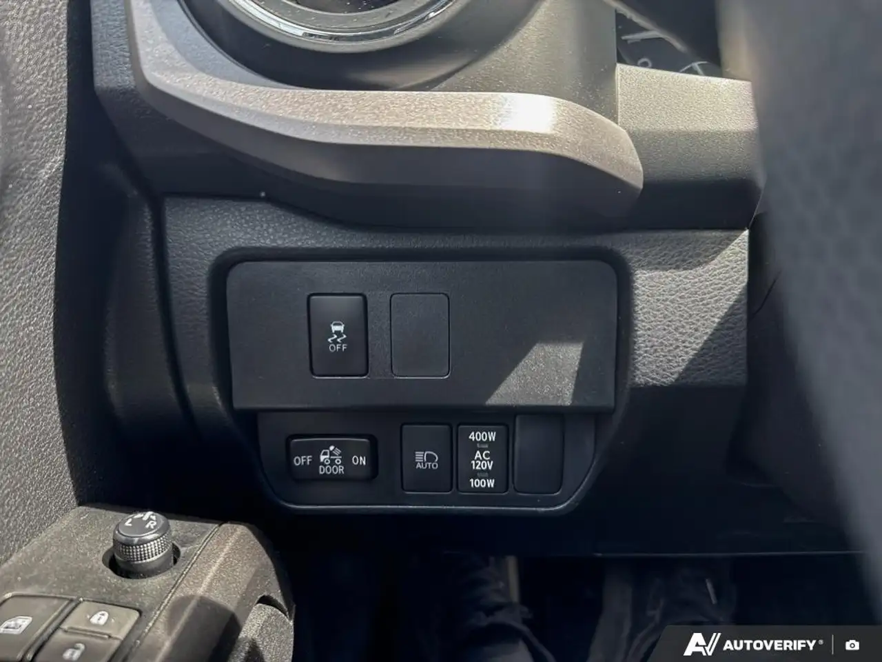 Toyota Tacoma снимка Toyota Tacoma