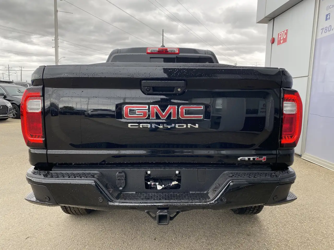 GMC Canyon снимка GMC Canyon