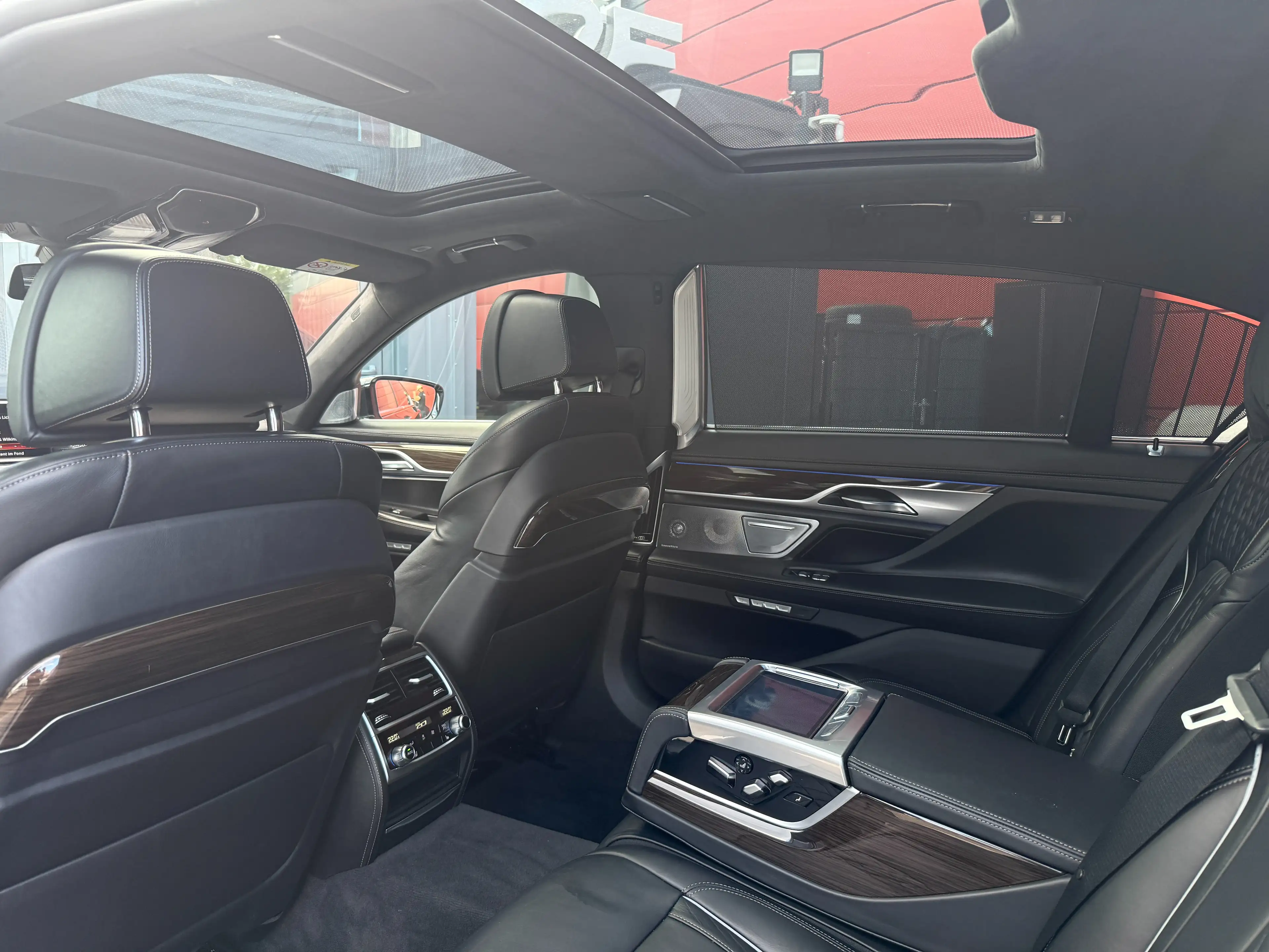BMW 730 d|xDrive|Lang|SKY-L.Pano|360|Browers&W|HUD|VOLL — photo 10