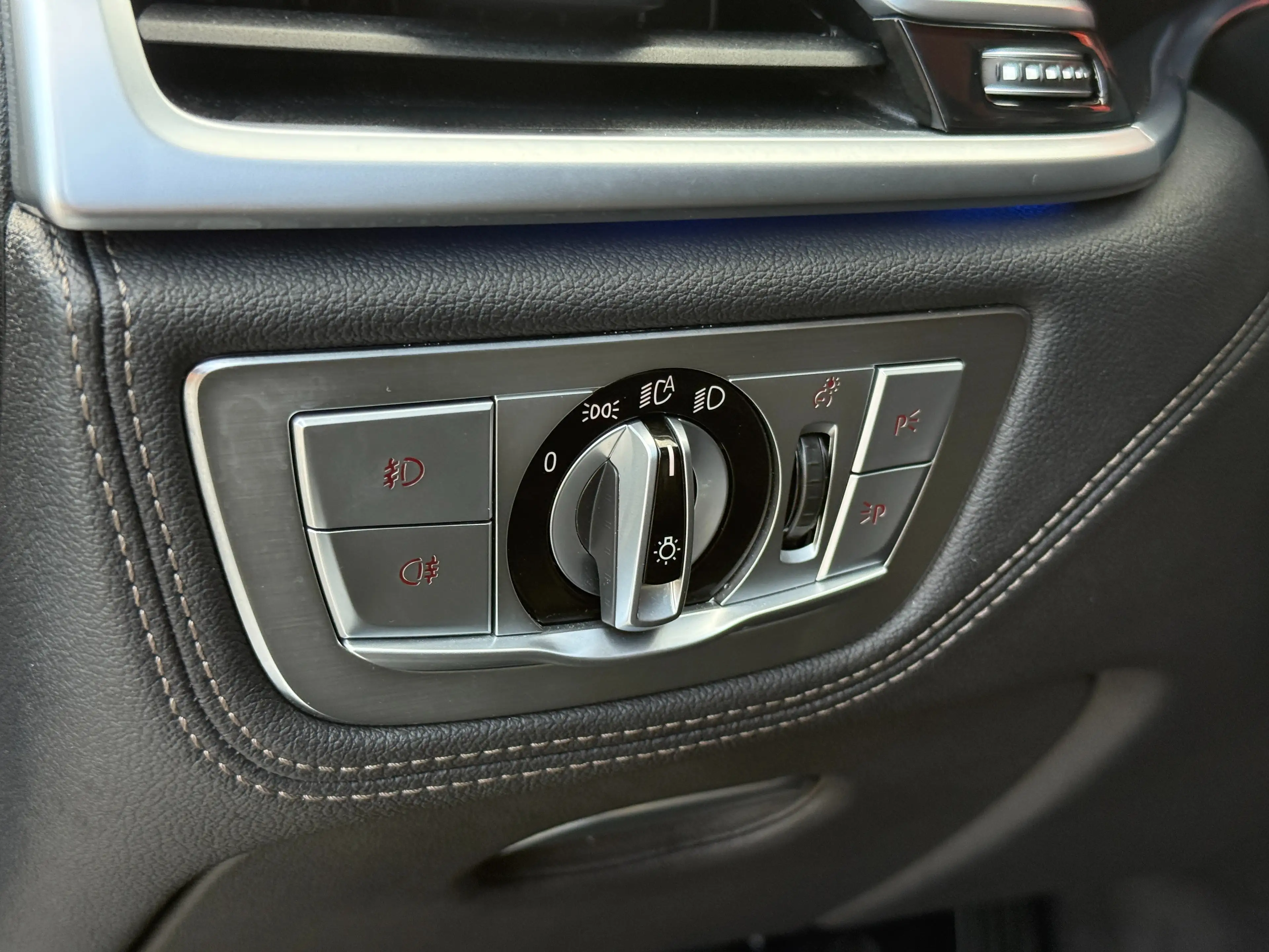 BMW 730 d|xDrive|Lang|SKY-L.Pano|360|Browers&W|HUD|VOLL — photo 5