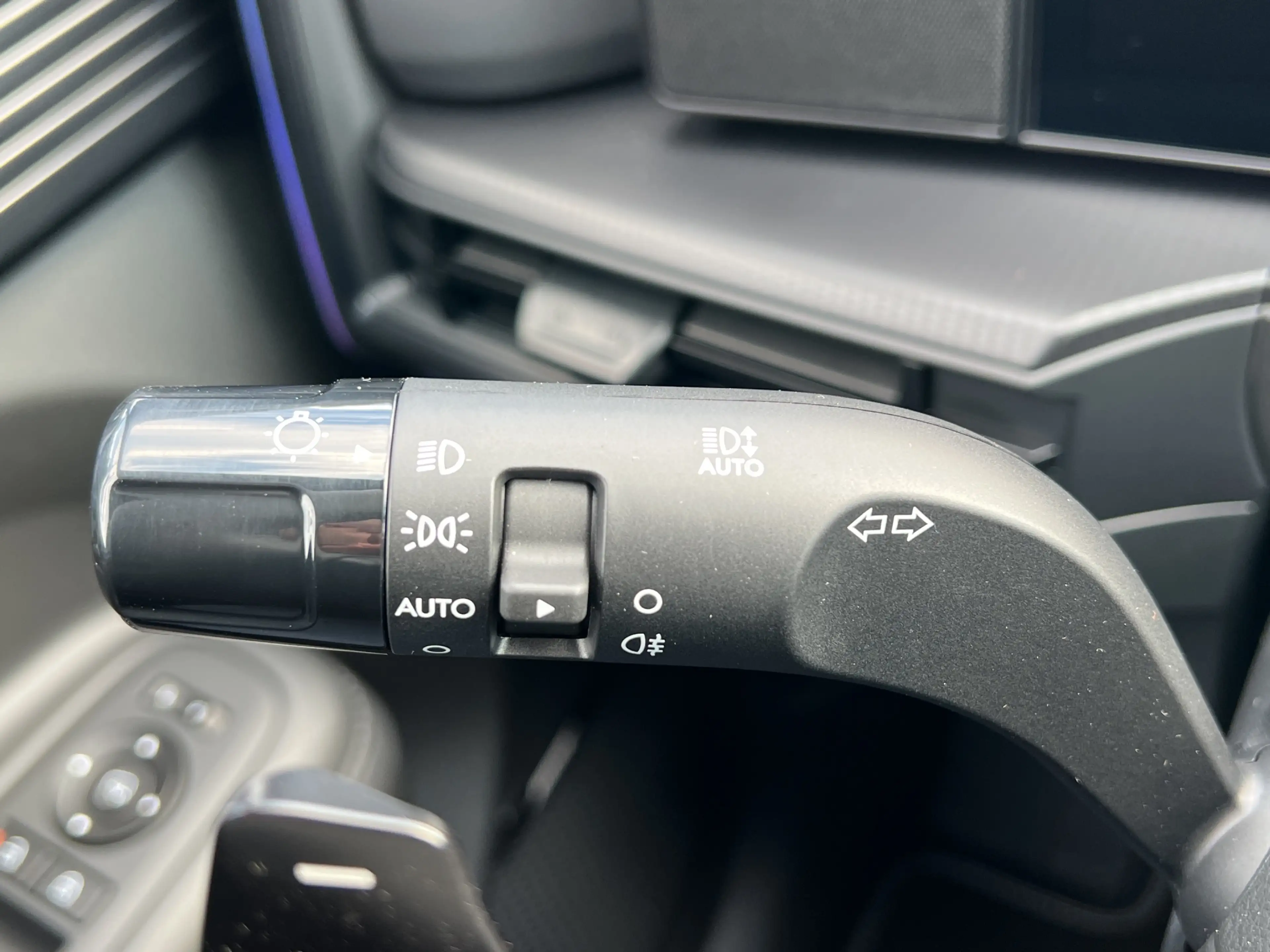 Hyundai SANTA FE 1.6 T-GDI PHEV 252pk Black Line 4WD 7p. | Draadloo — photo 17