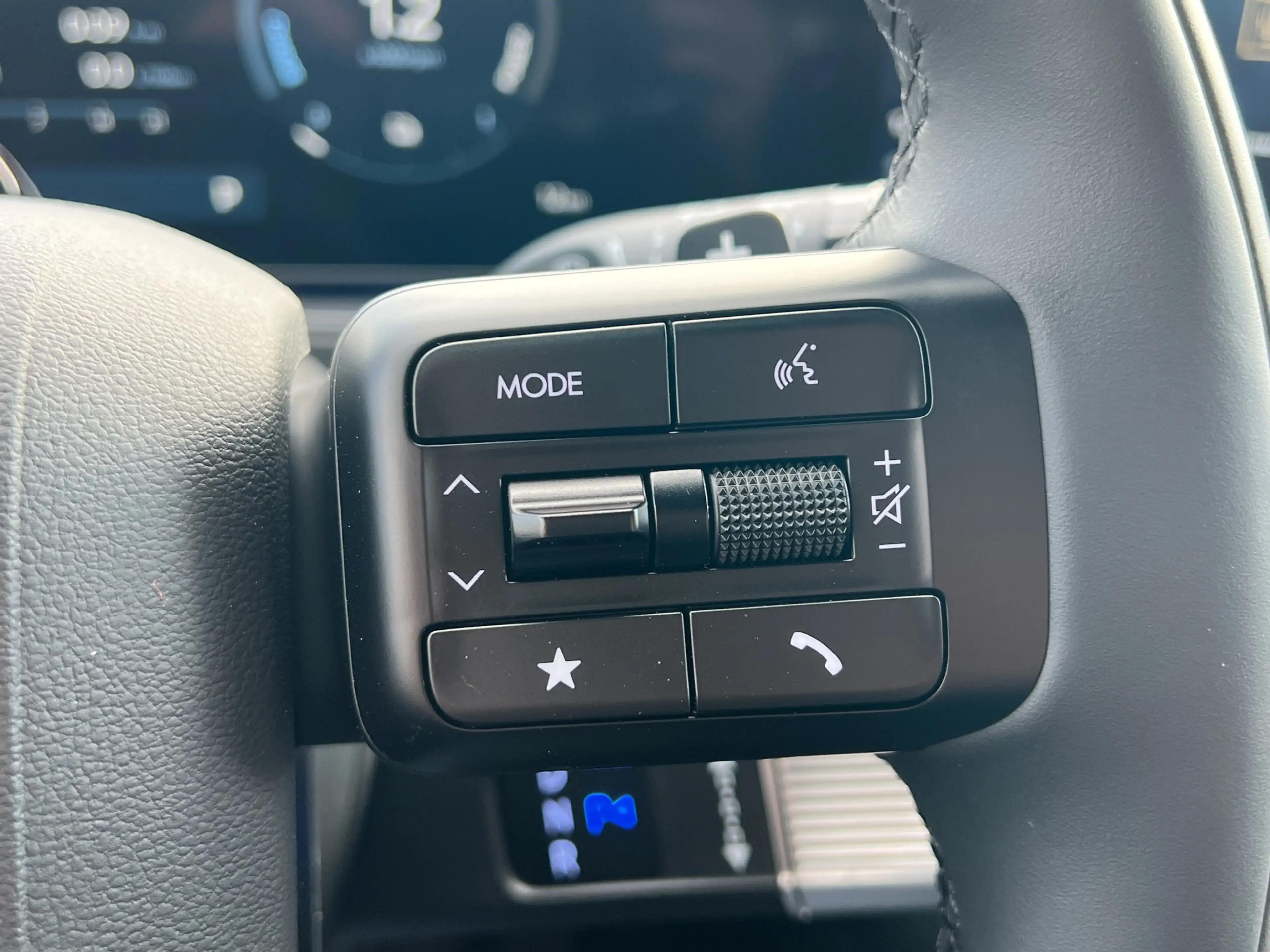 Hyundai SANTA FE 1.6 T-GDI PHEV 252pk Black Line 4WD 7p. | Draadloo — photo 20