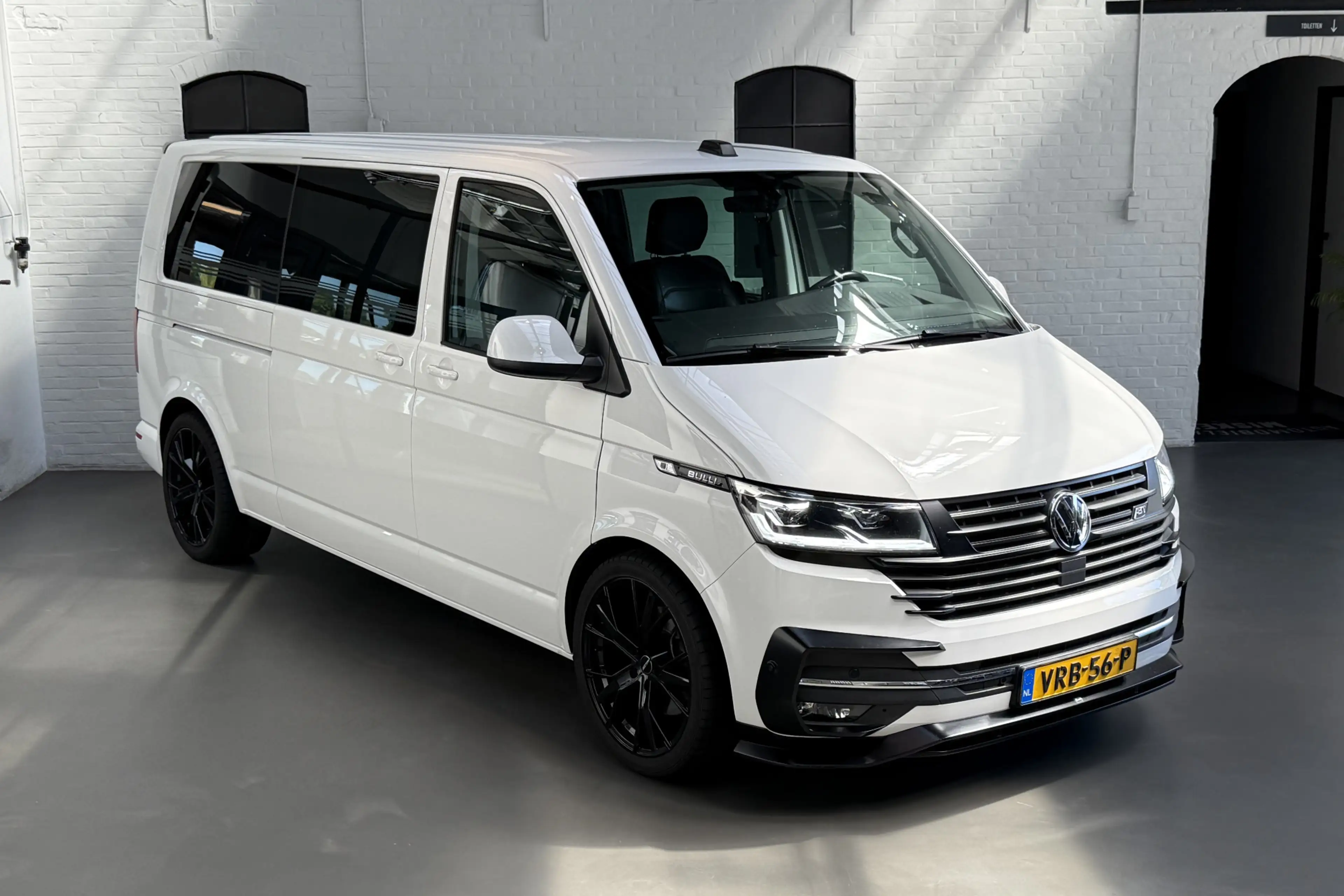 Volkswagen T6.1 Transporter 2.0 TDI L2H1 32 DC Bulli 204PK LEER / CAMERA / TV — photo 24