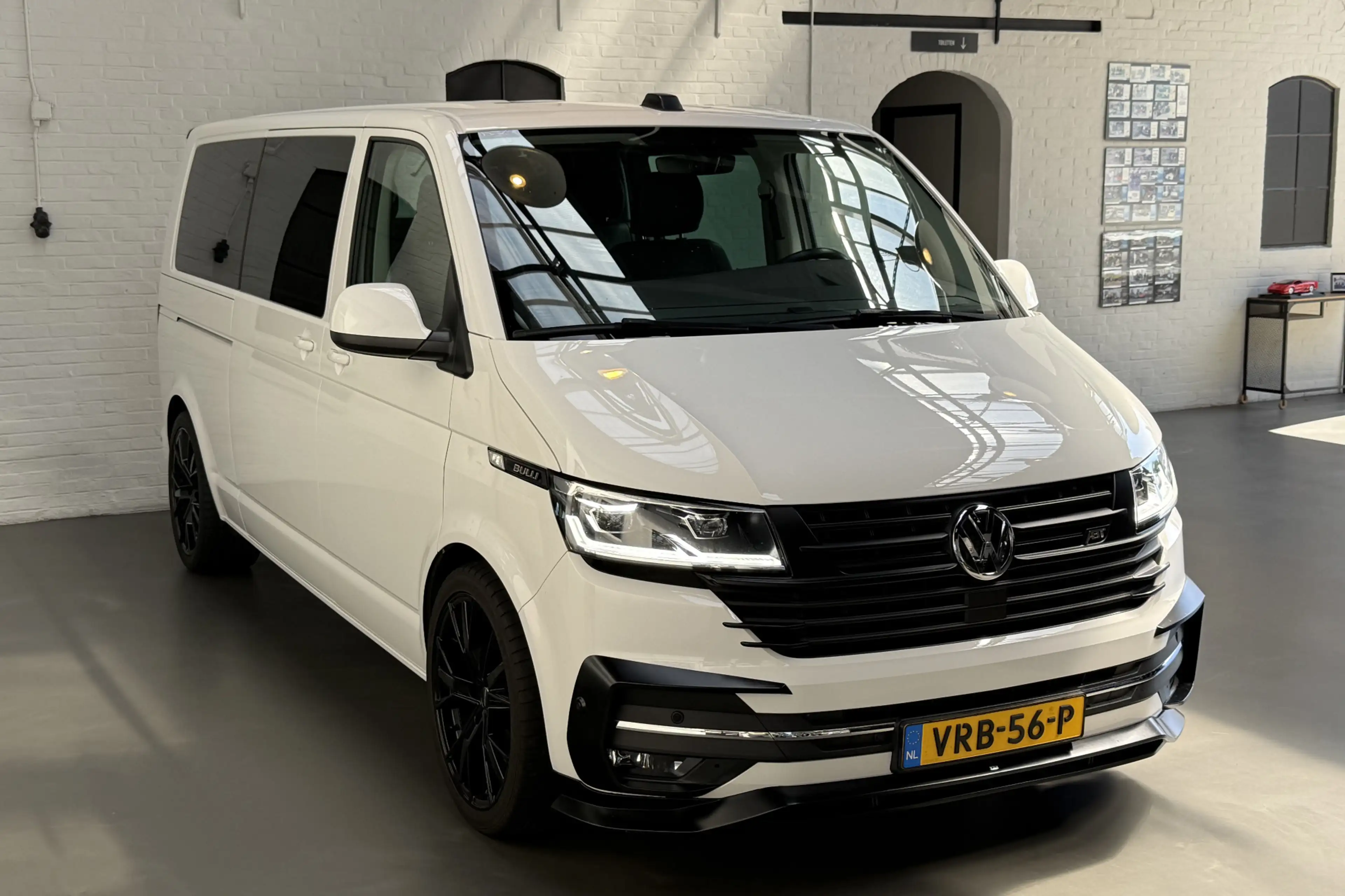 Volkswagen T6.1 Transporter 2.0 TDI L2H1 32 DC Bulli 204PK LEER / CAMERA / TV — photo 45