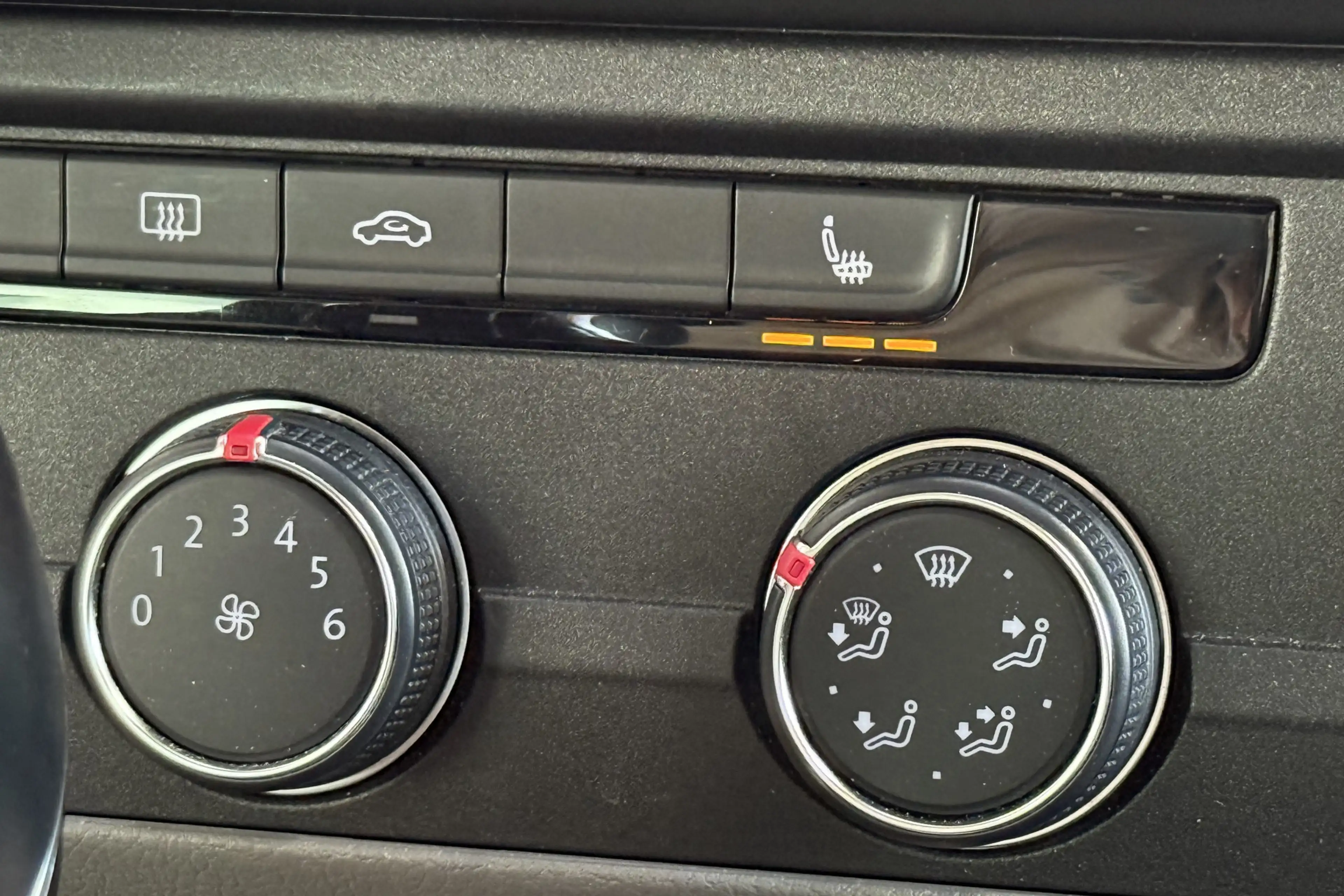 Volkswagen T6.1 Transporter 2.0 TDI L2H1 32 DC Bulli 204PK LEER / CAMERA / TV — photo 41