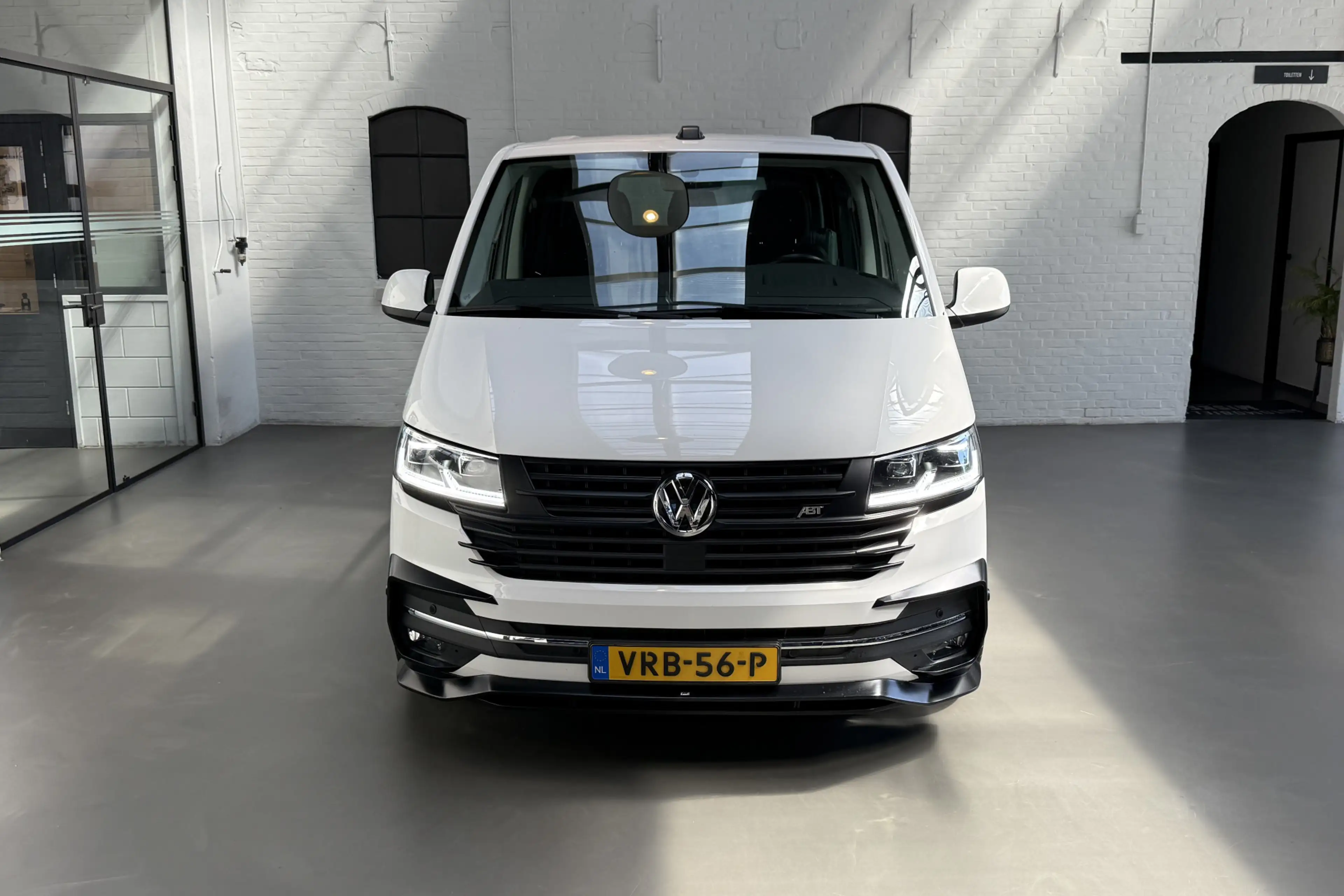 Volkswagen T6.1 Transporter 2.0 TDI L2H1 32 DC Bulli 204PK LEER / CAMERA / TV — photo 21