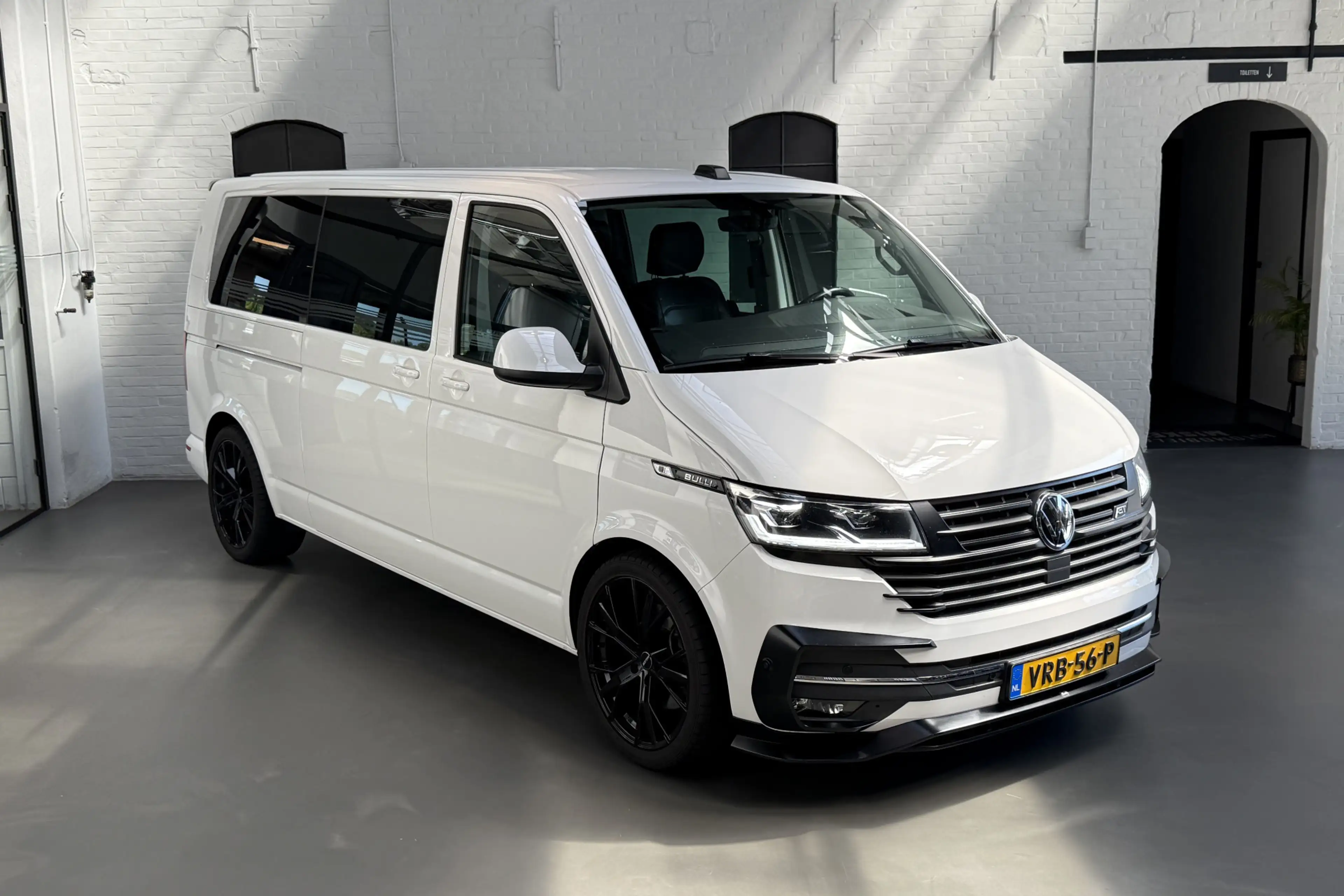 Volkswagen T6.1 Transporter 2.0 TDI L2H1 32 DC Bulli 204PK LEER / CAMERA / TV — photo 26