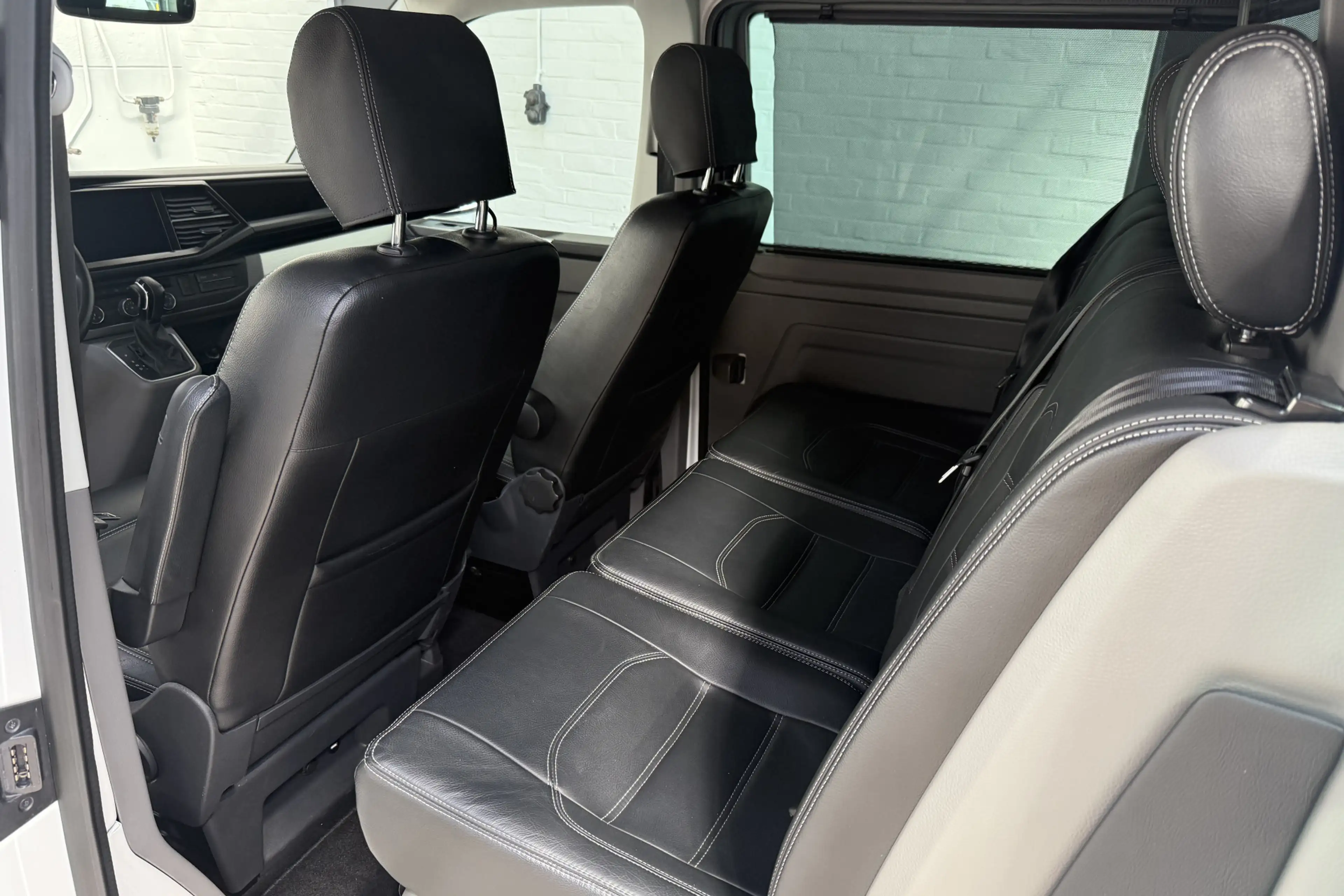 Volkswagen T6.1 Transporter 2.0 TDI L2H1 32 DC Bulli 204PK LEER / CAMERA / TV — photo 16