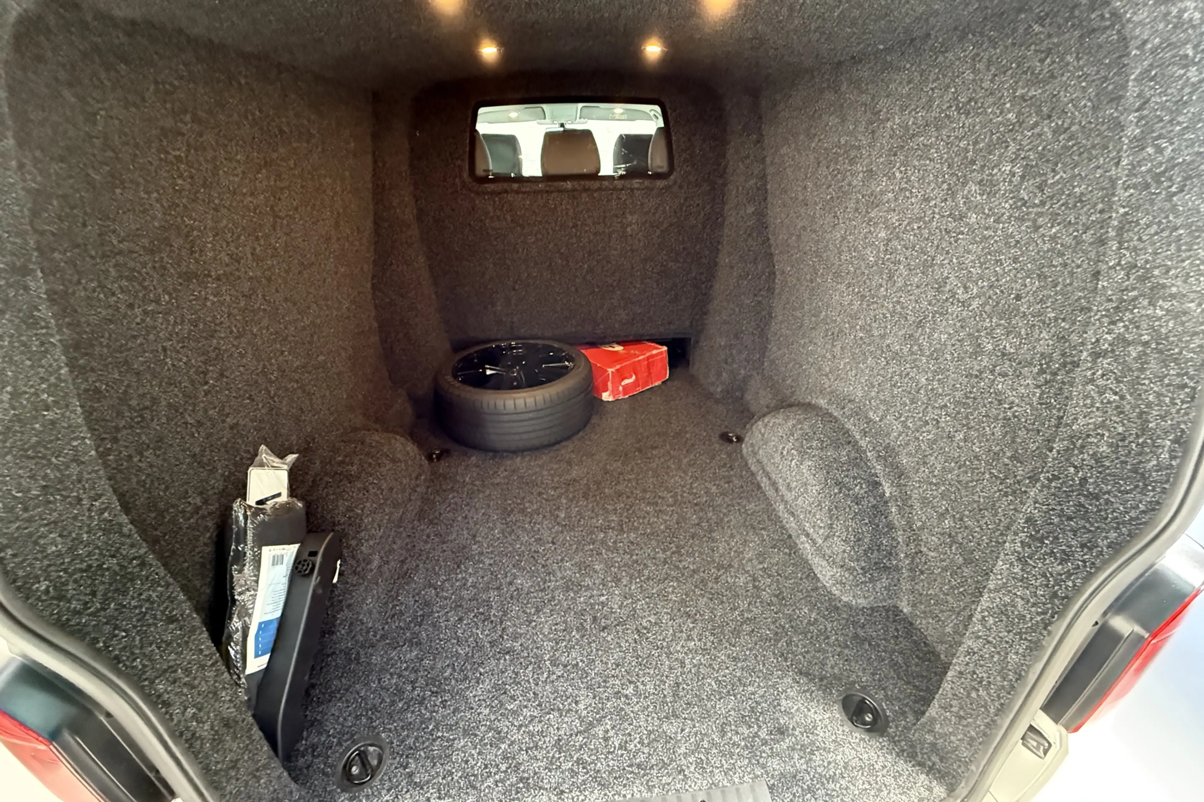 Volkswagen T6.1 Transporter 2.0 TDI L2H1 32 DC Bulli 204PK LEER / CAMERA / TV — photo 8