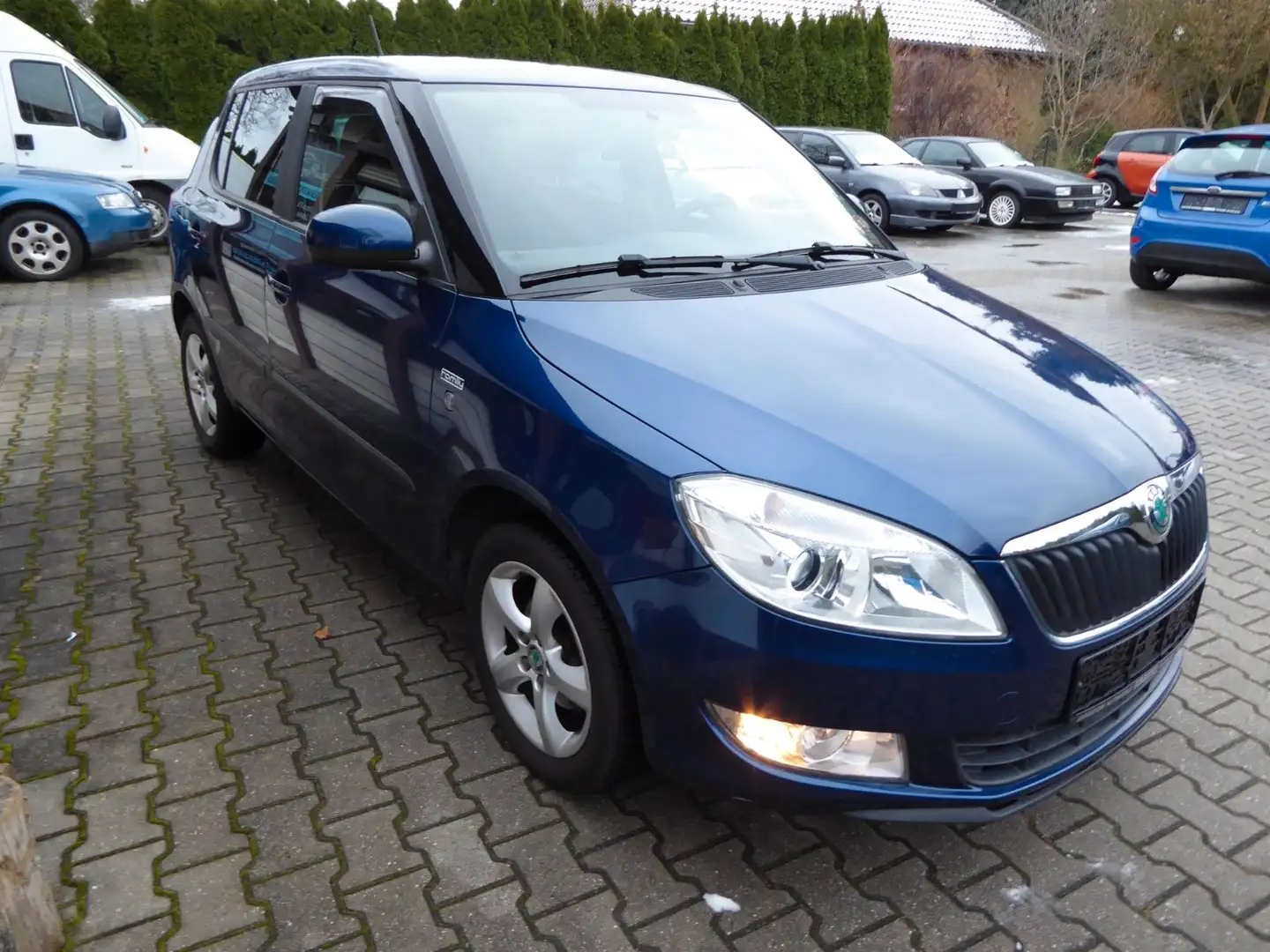 Skoda Fabia Family AHK abnehmbar/PDC/Alu 16"/HU neu Blau - 2
