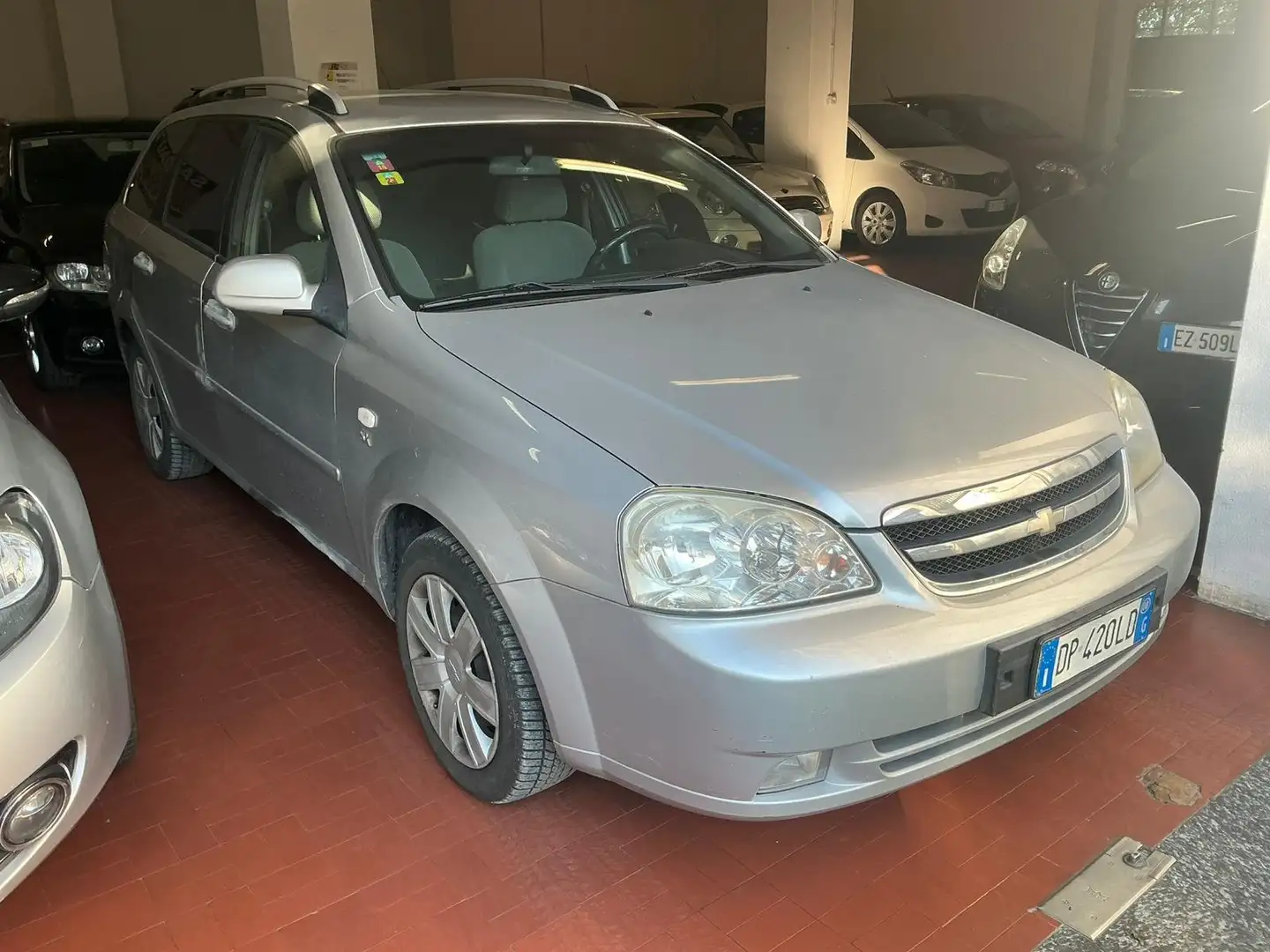 Chevrolet Nubira Nubira SW SW 1.6 SX GPL Grey - 2