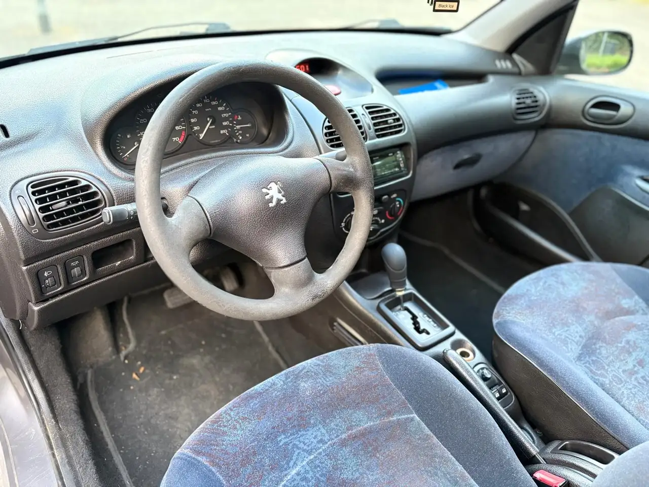 Peugeot 206 1.4 AUTOMAAT APK 25 SEPTEMBER 2027, foto 10