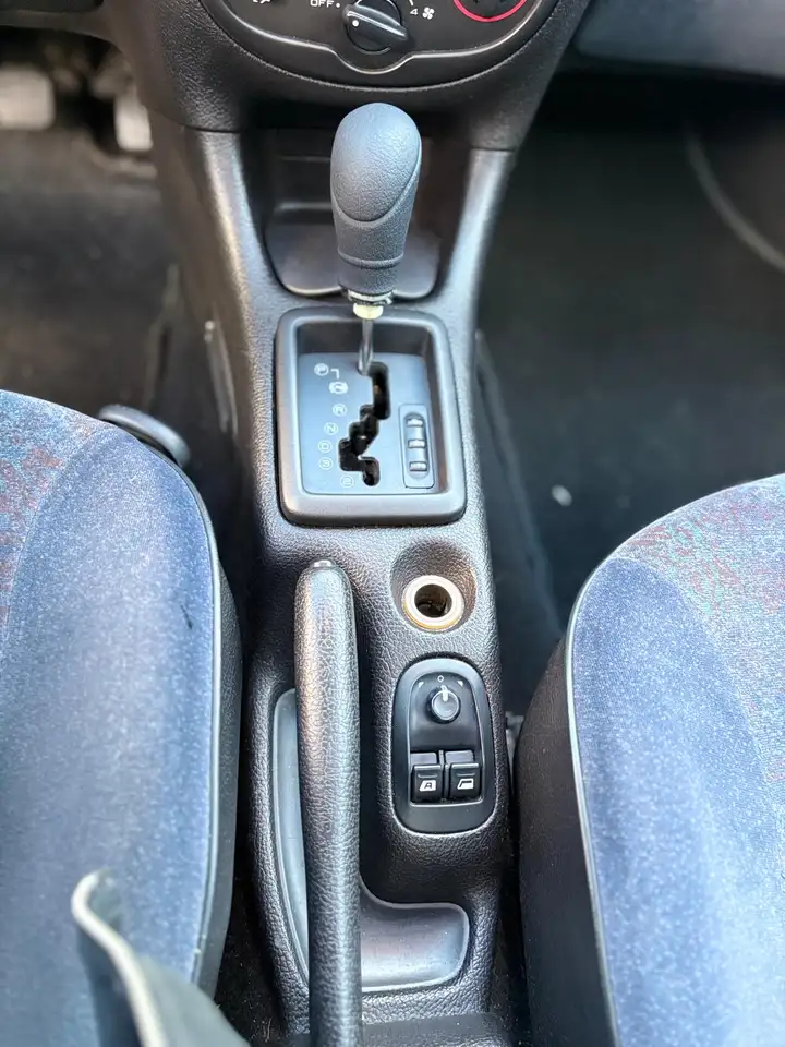 Peugeot 206 1.4 AUTOMAAT APK 25 SEPTEMBER 2027, foto 8