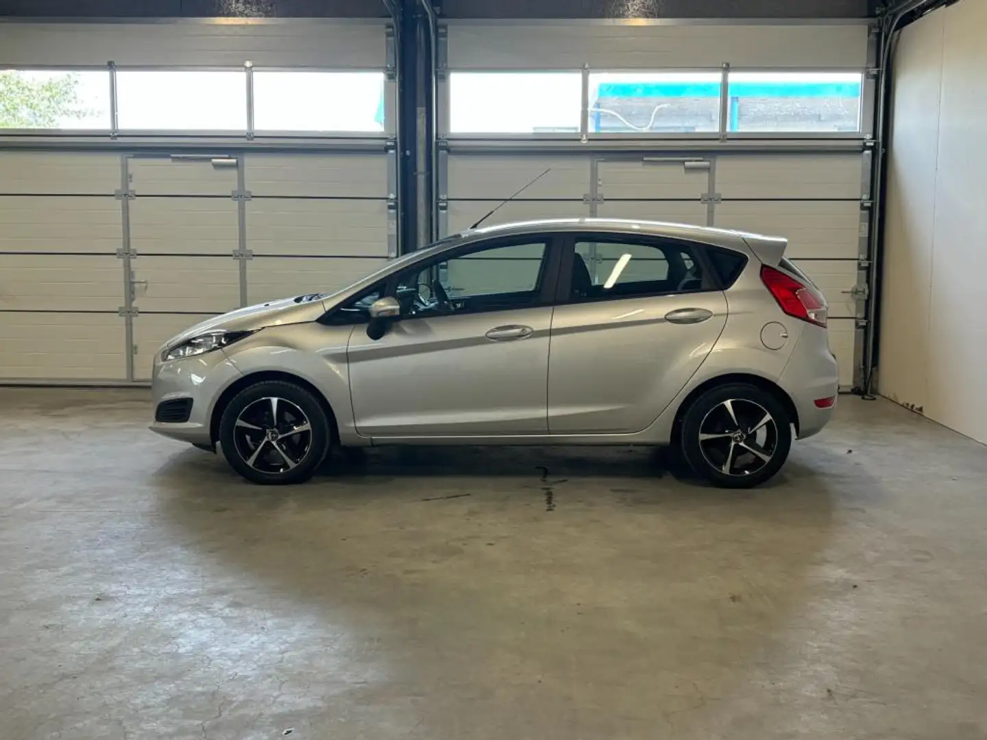 Ford Fiesta 1.0 Style |Airco|Dealer onderhouden| Gris - 2