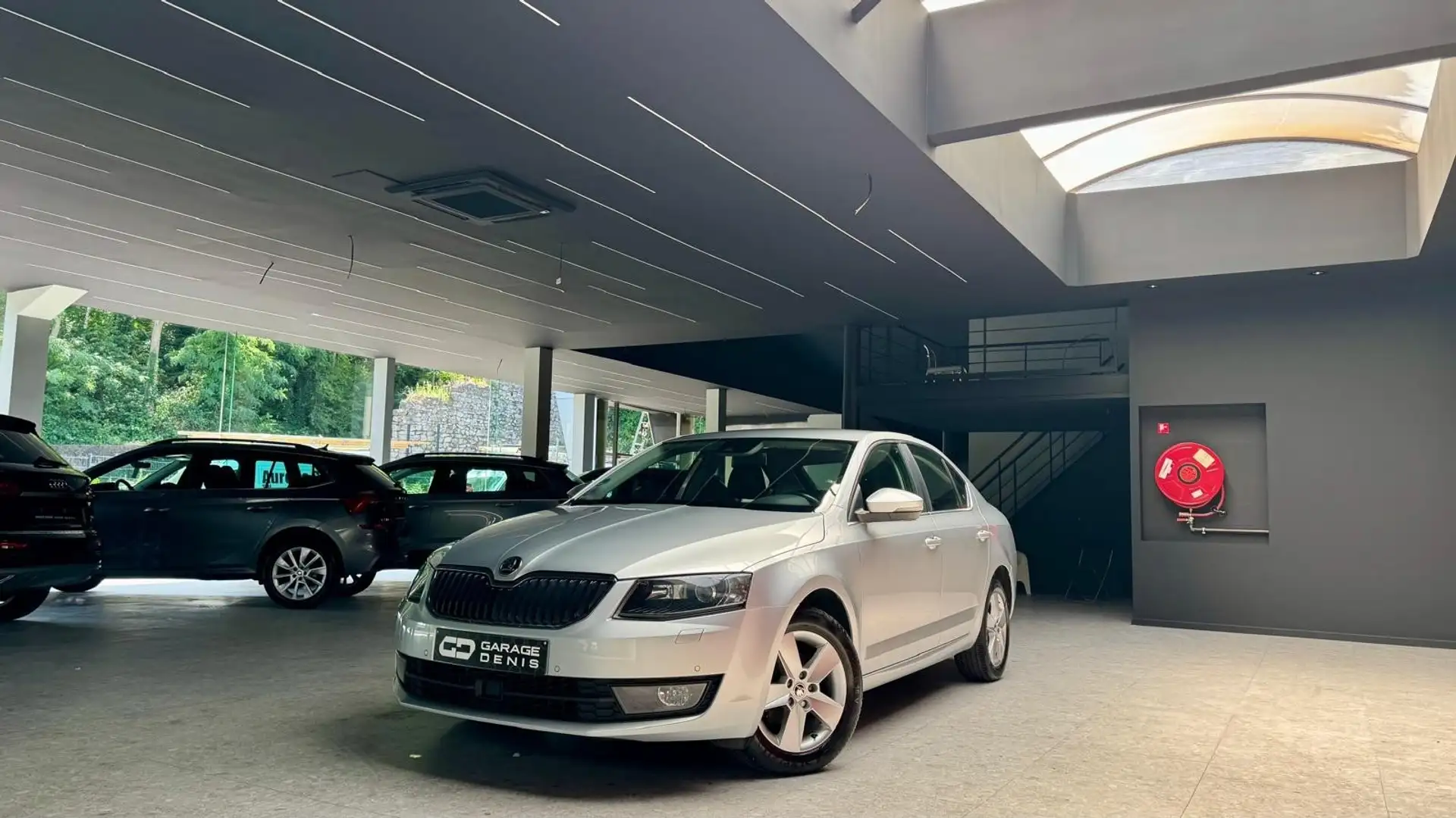 Skoda Octavia Octavia 1.2 TSI Style**GPS**SEMI-CUIR**GARANTIE** Grijs - 1