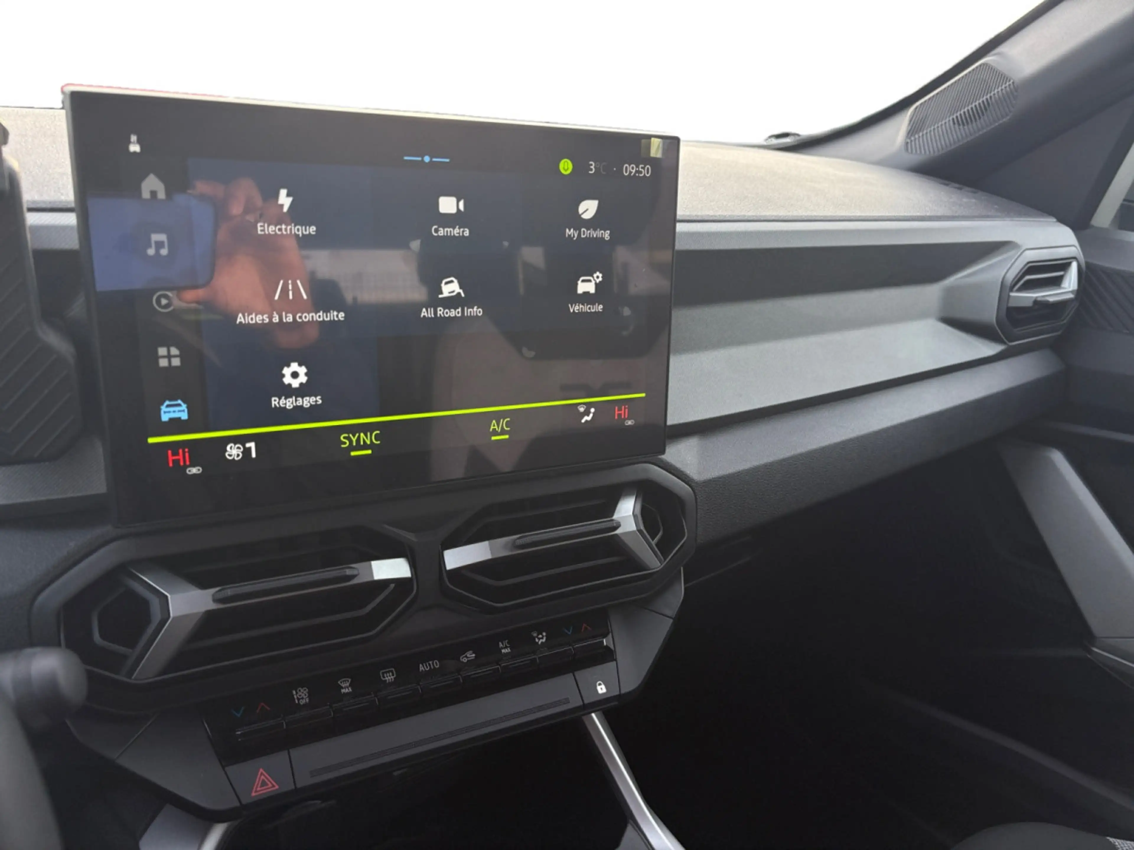 Dacia Bigster 1.8 Hybrid Journey — photo 9
