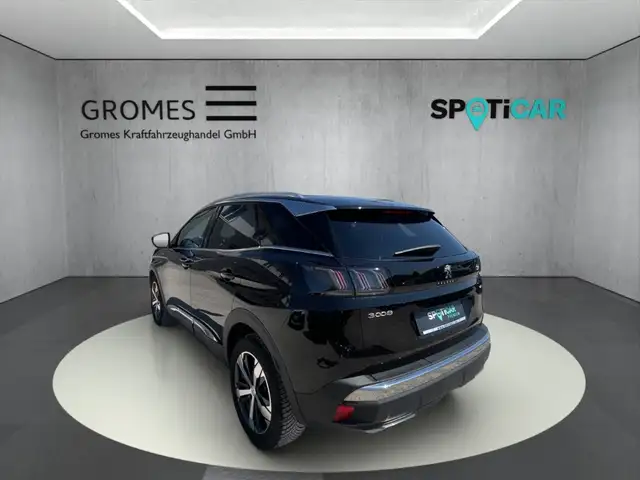 Peugeot 3008 view 5