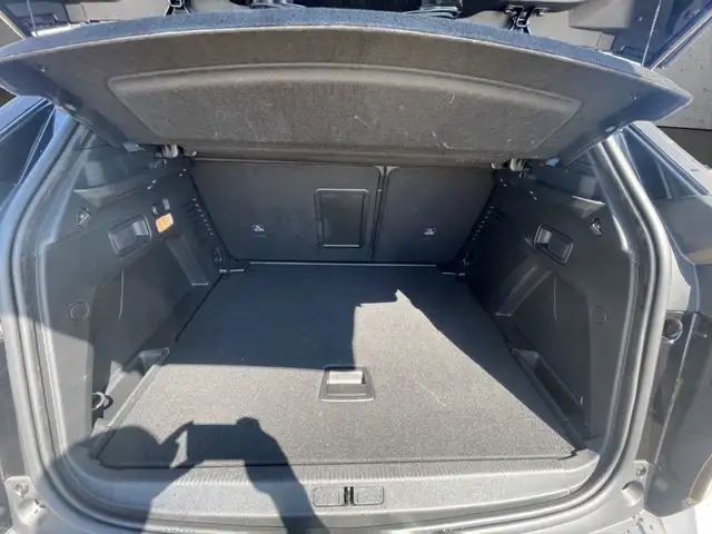 Peugeot 3008 view 7