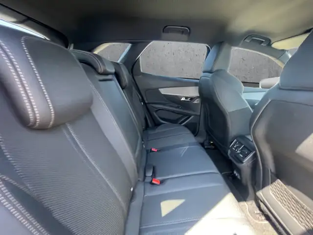 Peugeot 3008 view 14