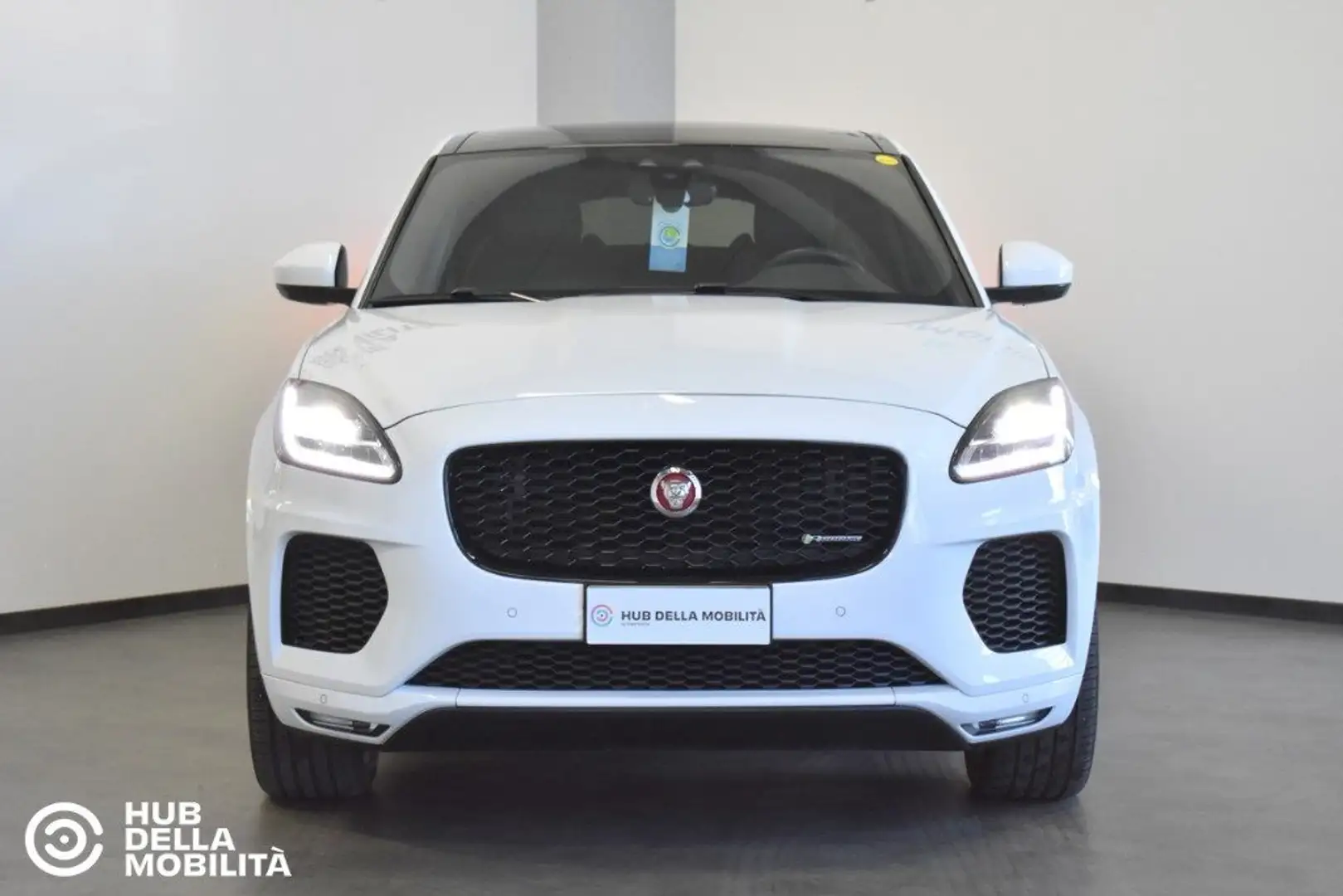 Jaguar E-Pace 2.0D 150 CV AWD aut. R-Dynamic S Bianco - 1