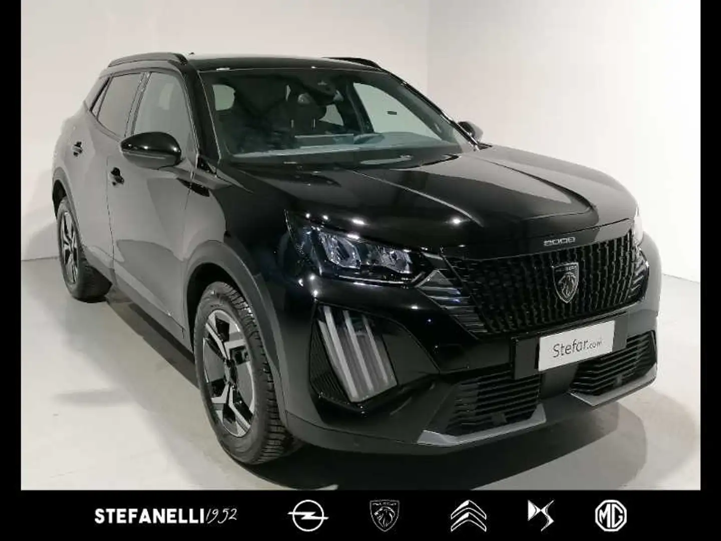 Peugeot 2008 1.2 Hybrid Allure Nero - 1