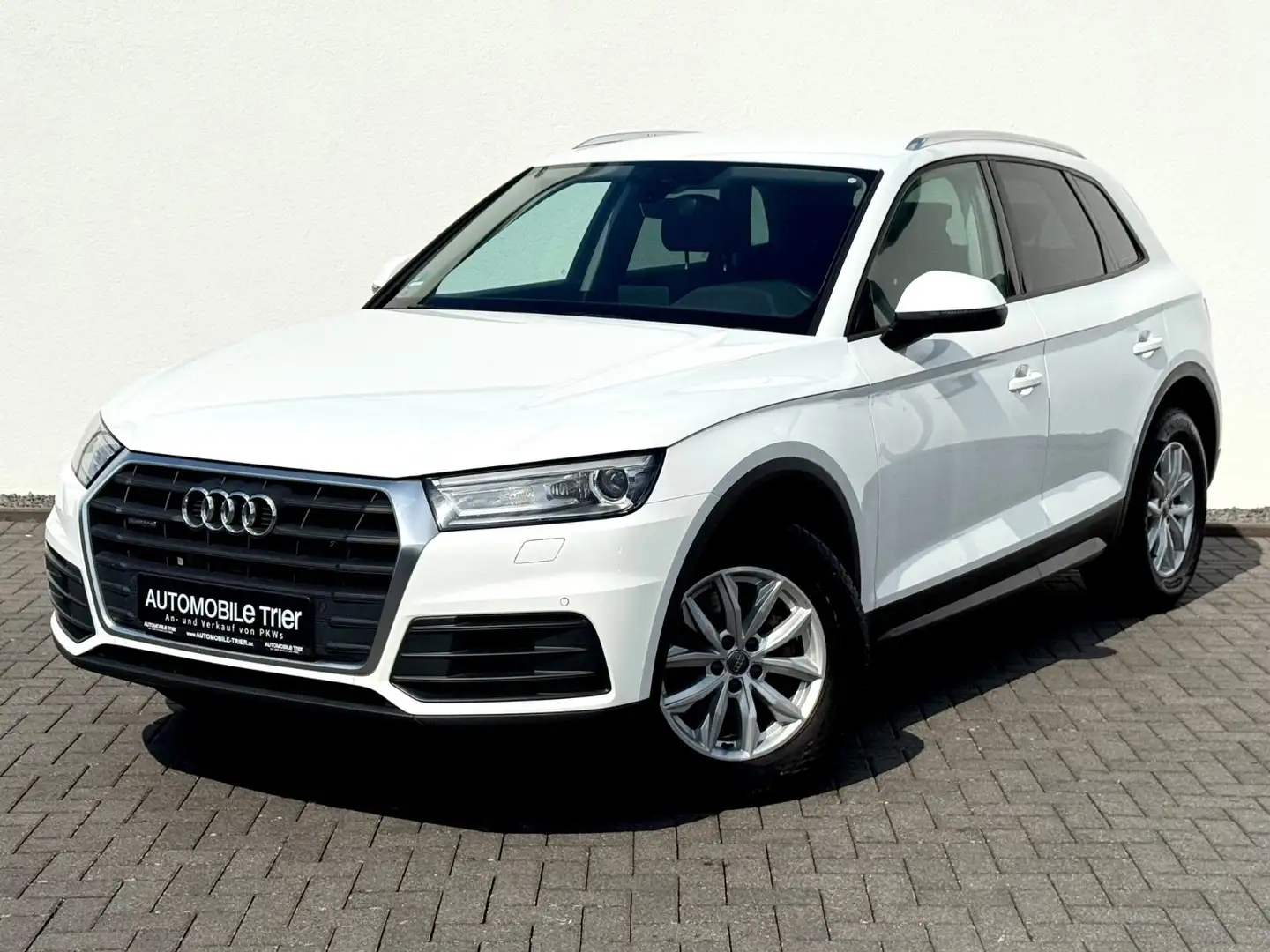 Audi Q5 2.0 TDI  quattro*BiXenon*Navi*PDC*SHZ* White - 1