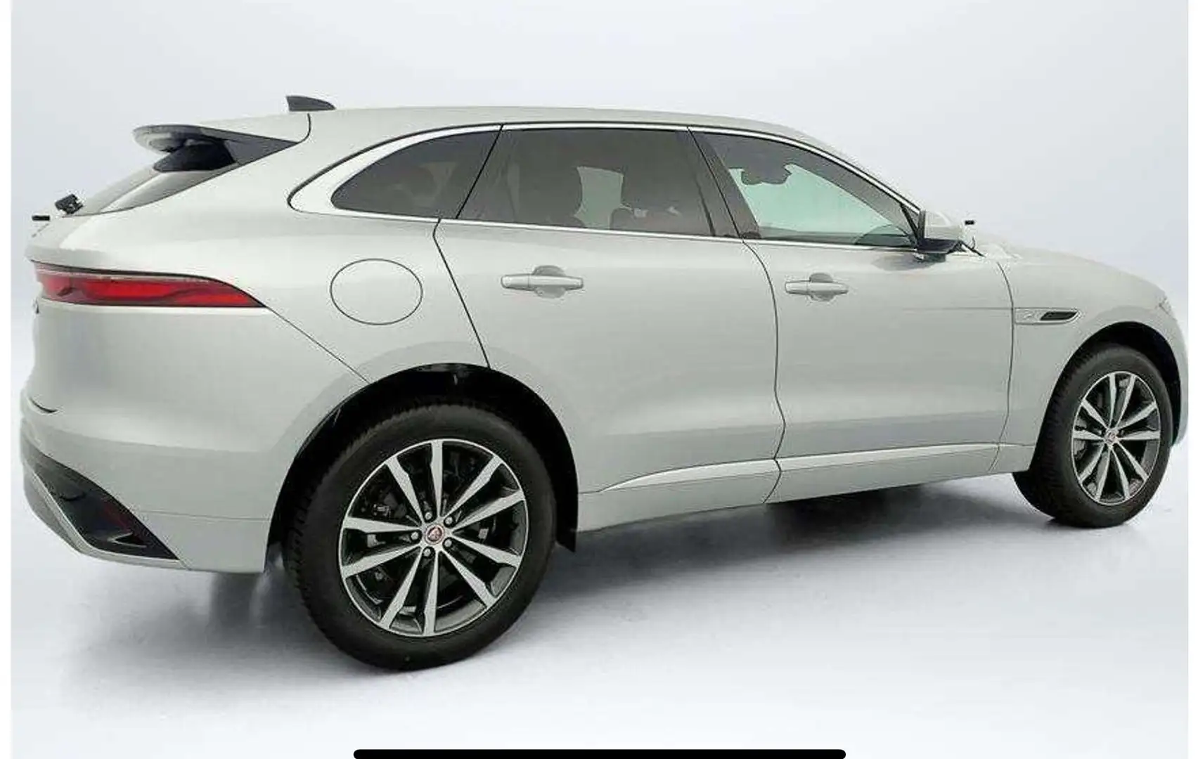 Jaguar F-Pace F-Pace+2.0+D+MHEV+AWD+D200+R-Dynamic+S - 2