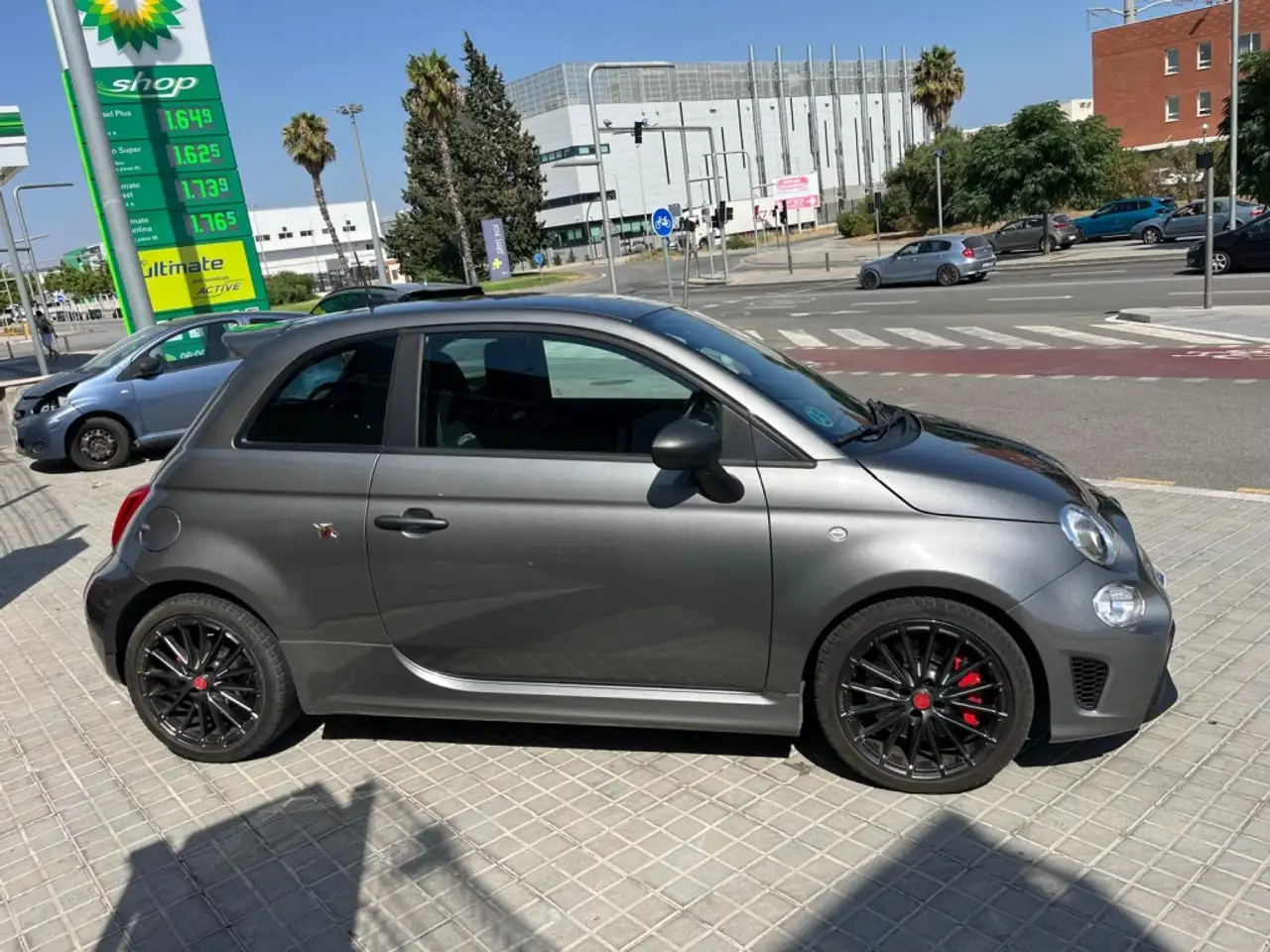 Abarth 695 2022