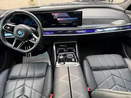 Annonce voiture d'occasion BMW i7 - CARADIZE