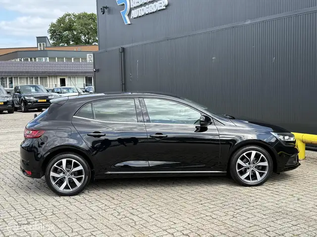 Renault Megane view 9
